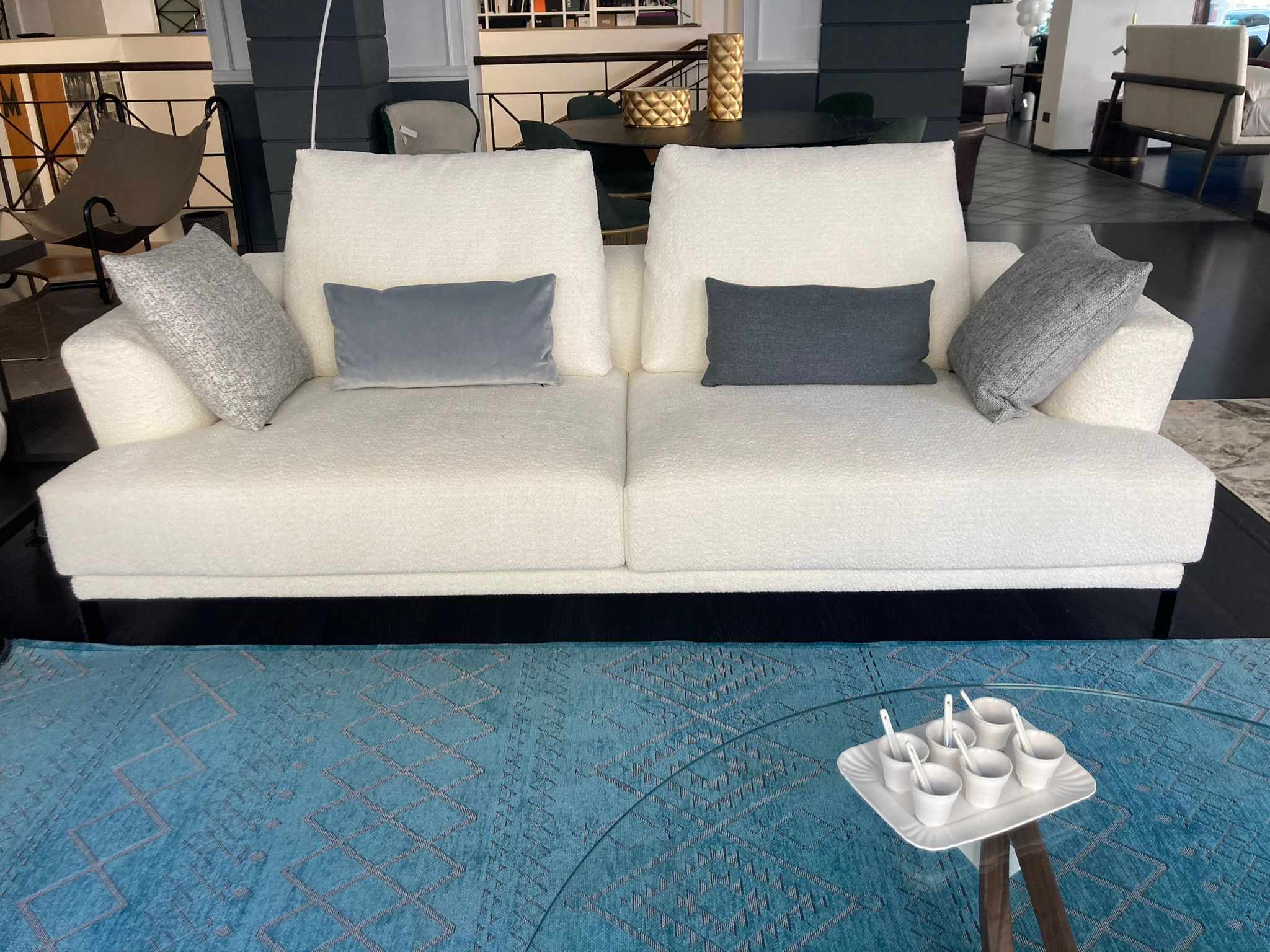 That_s_Life_Sofa_by_Arketipo