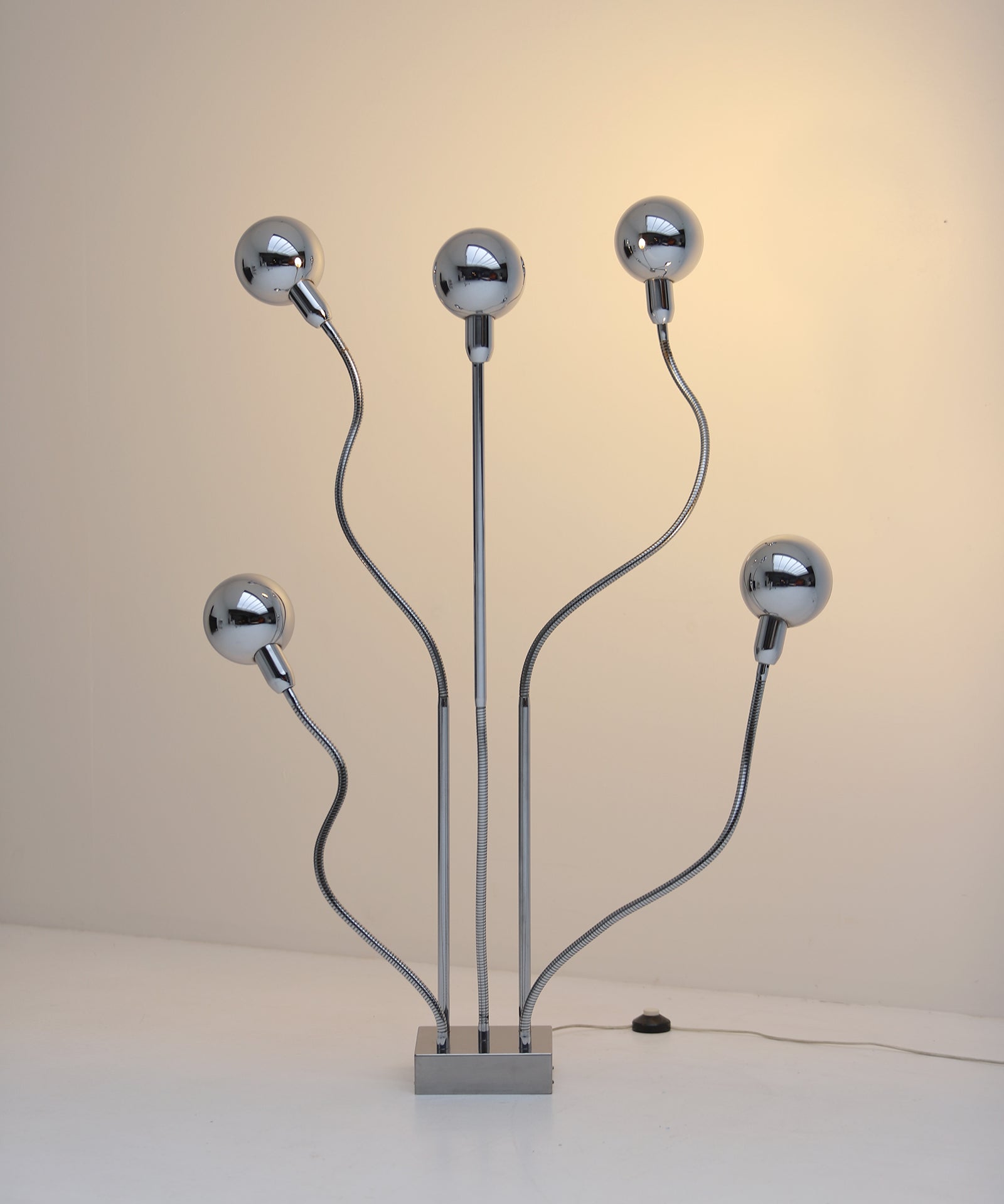 The_Hydra_chrome_floor_lamp_by_Pierre_Folie_1969_by_Jacques_Charpentier