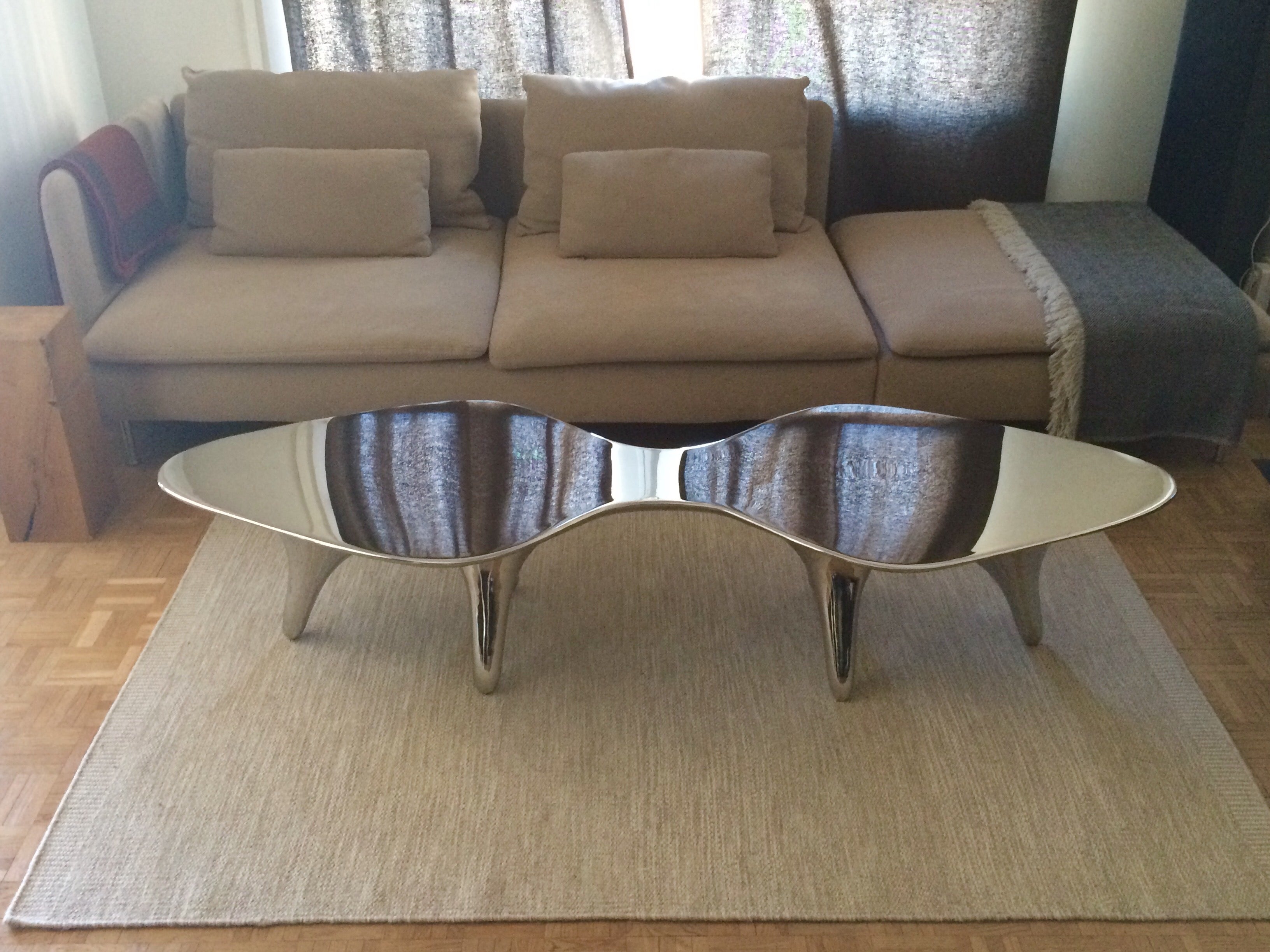 Titus_coffee_table_by_Olivier_Moravik