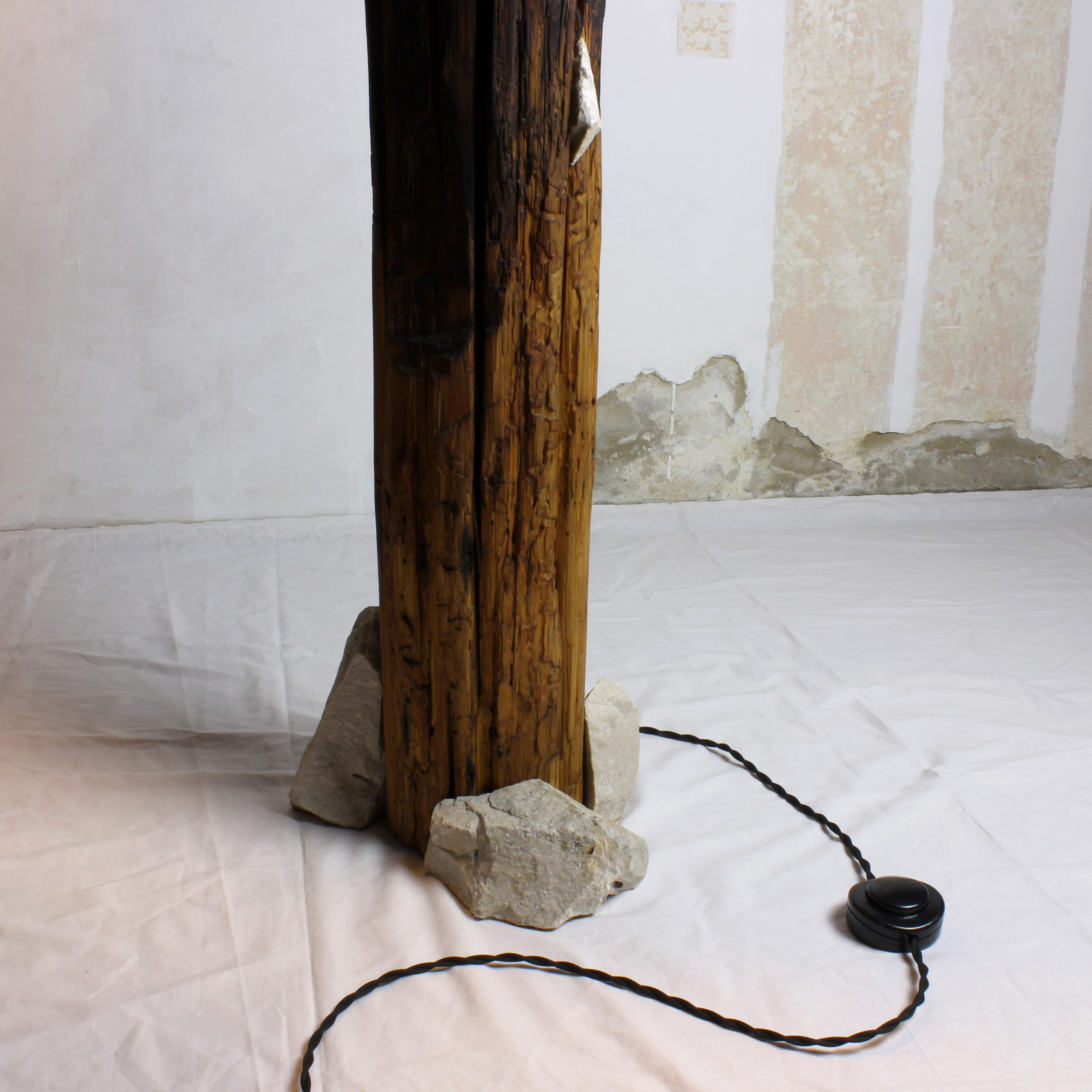 Totem_Floor_Lamp