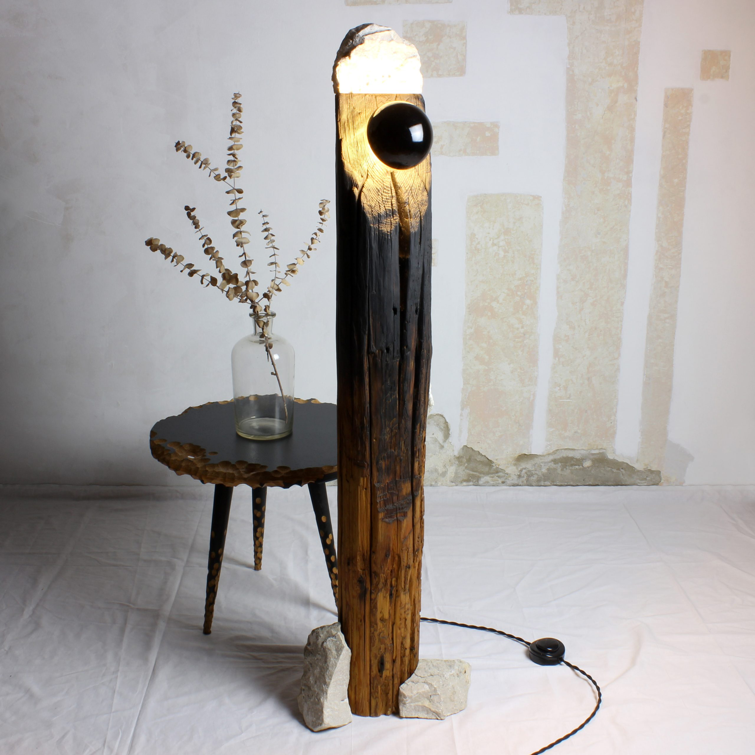 Totem_Floor_Lamp