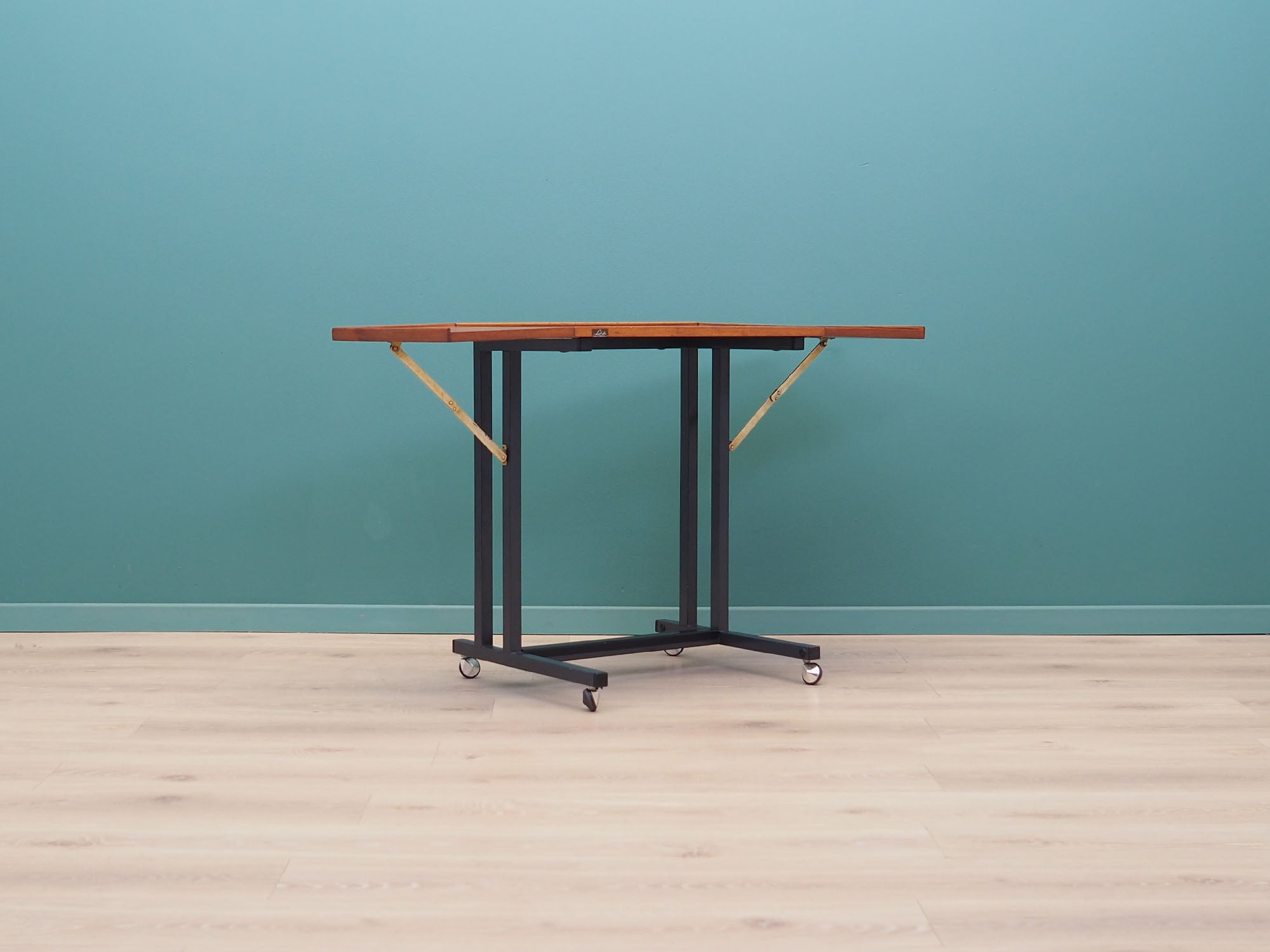 Troley_table_Danish_design_1970s_production_Labofa_M_bler
