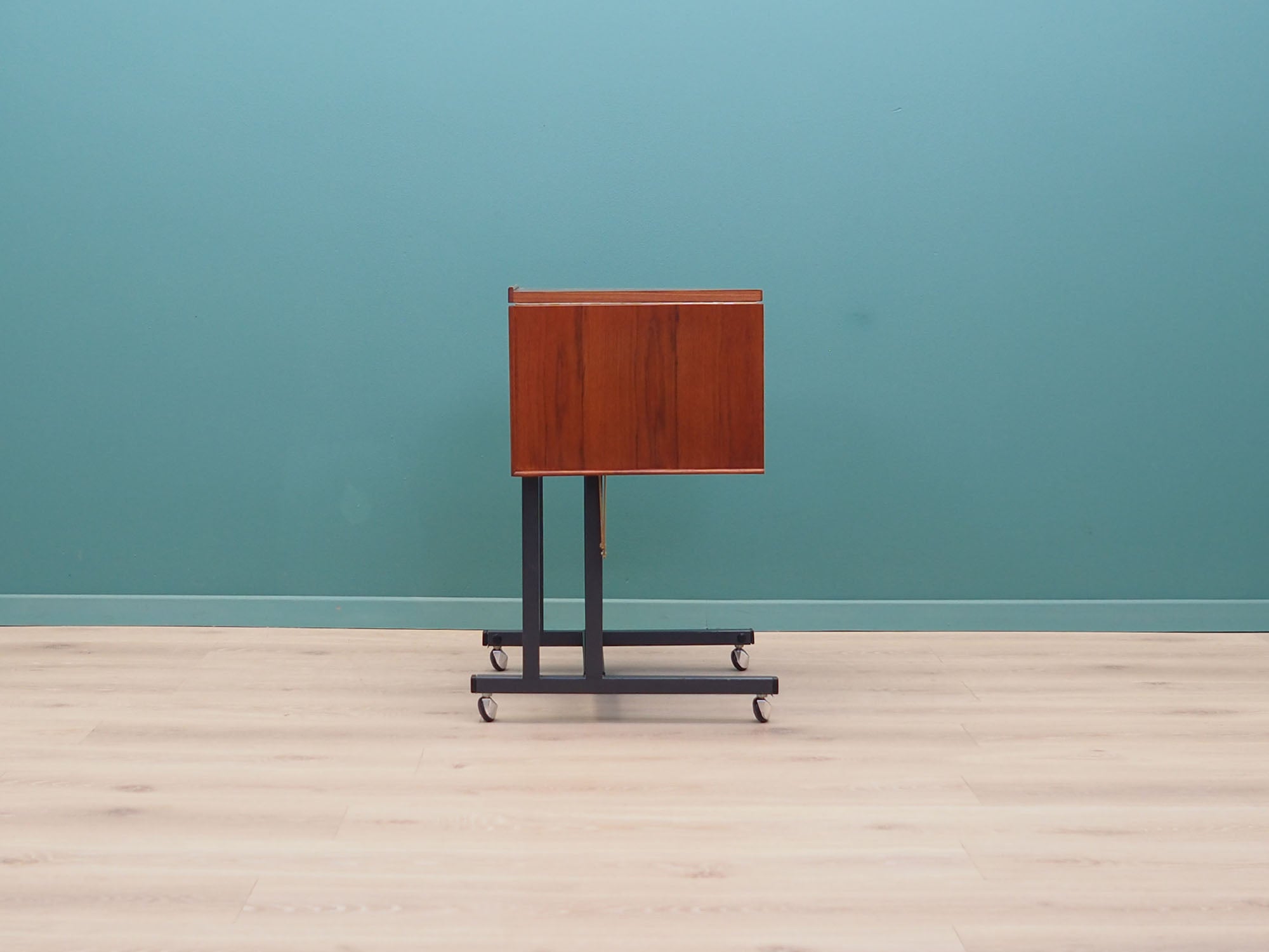 Troley_table_Danish_design_1970s_production_Labofa_M_bler