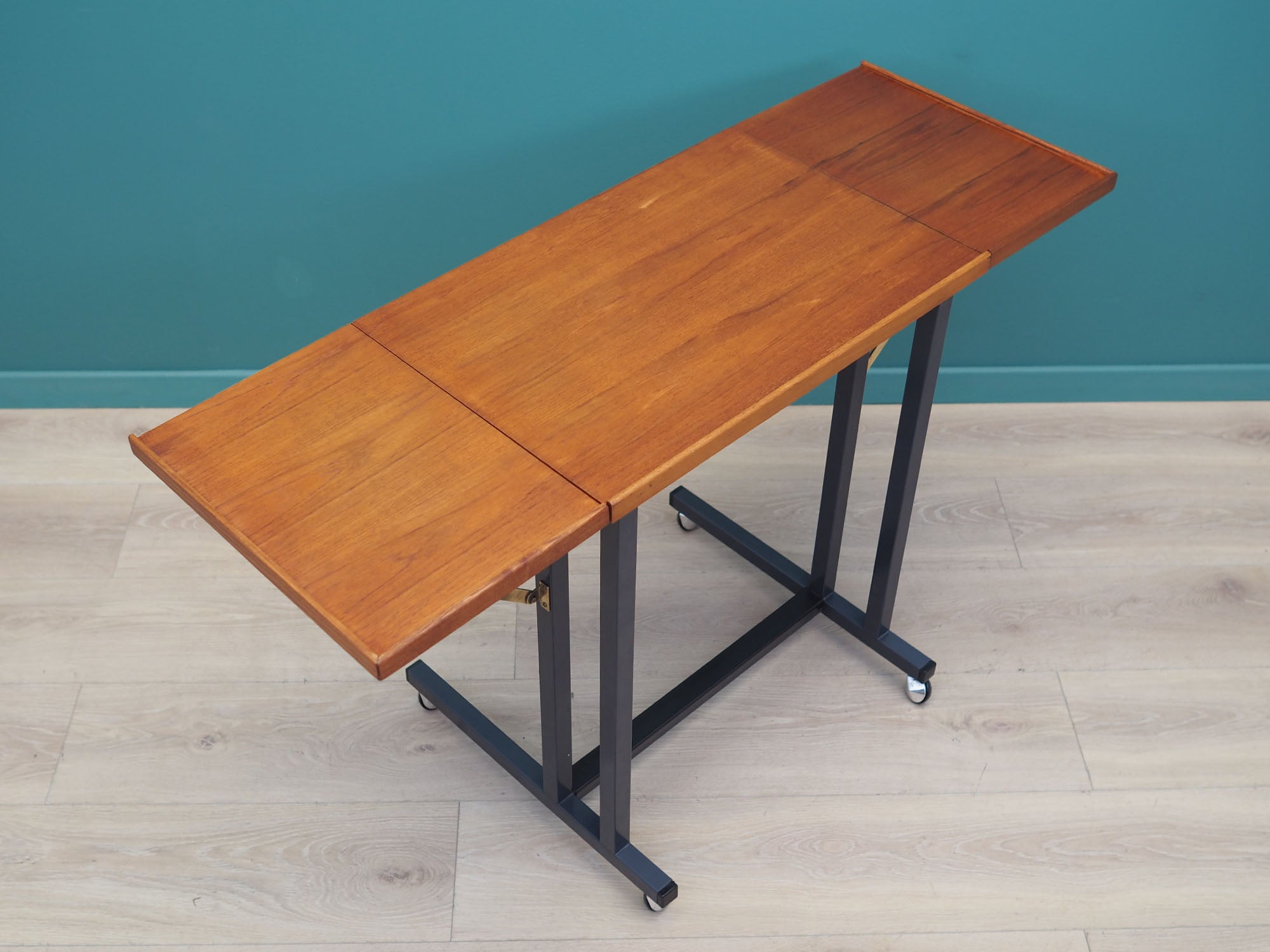 Troley_table_Danish_design_1970s_production_Labofa_M_bler