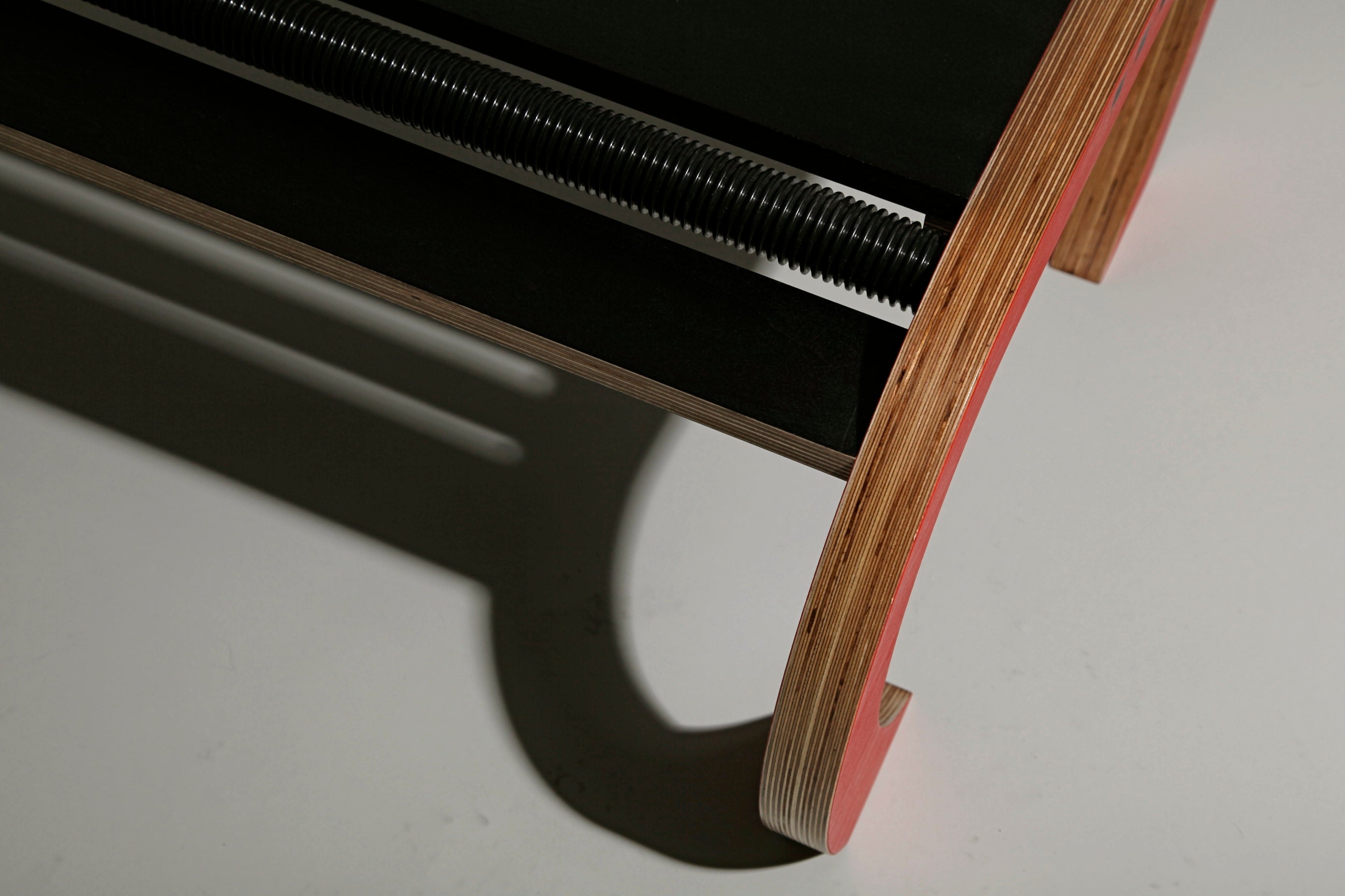 Vacuum_Coffee_Table