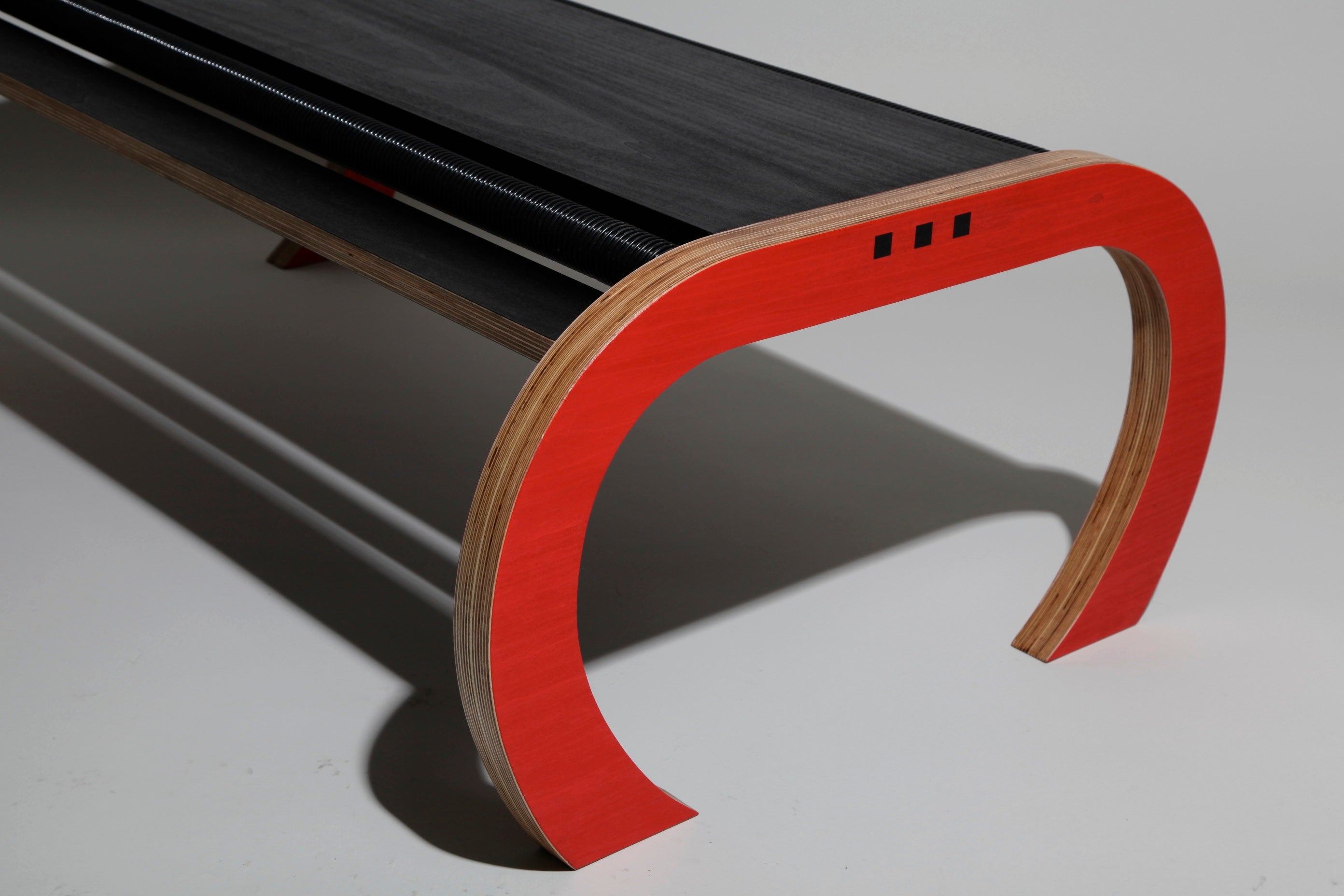 Vacuum_Coffee_Table