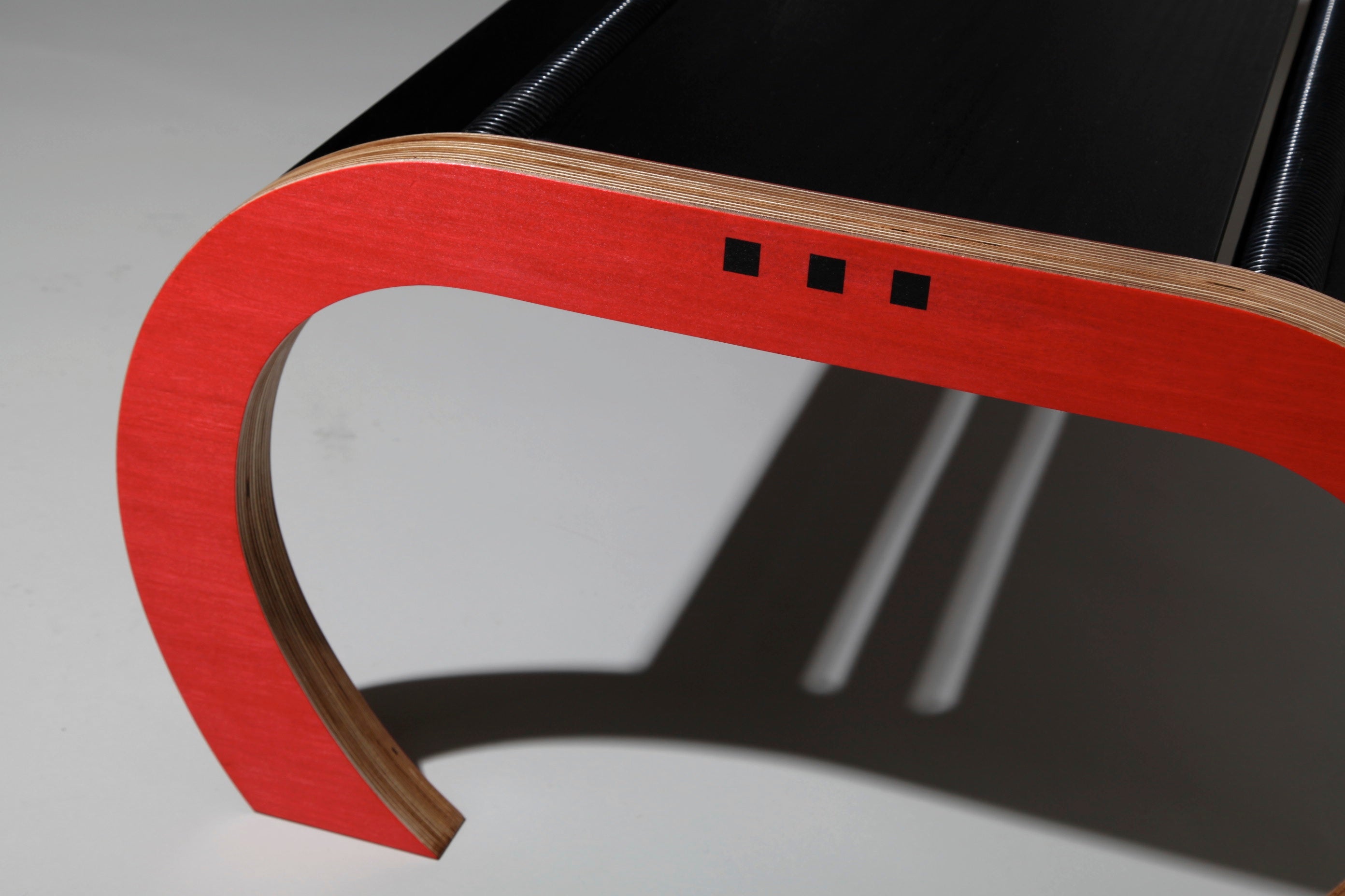 Vacuum_Coffee_Table