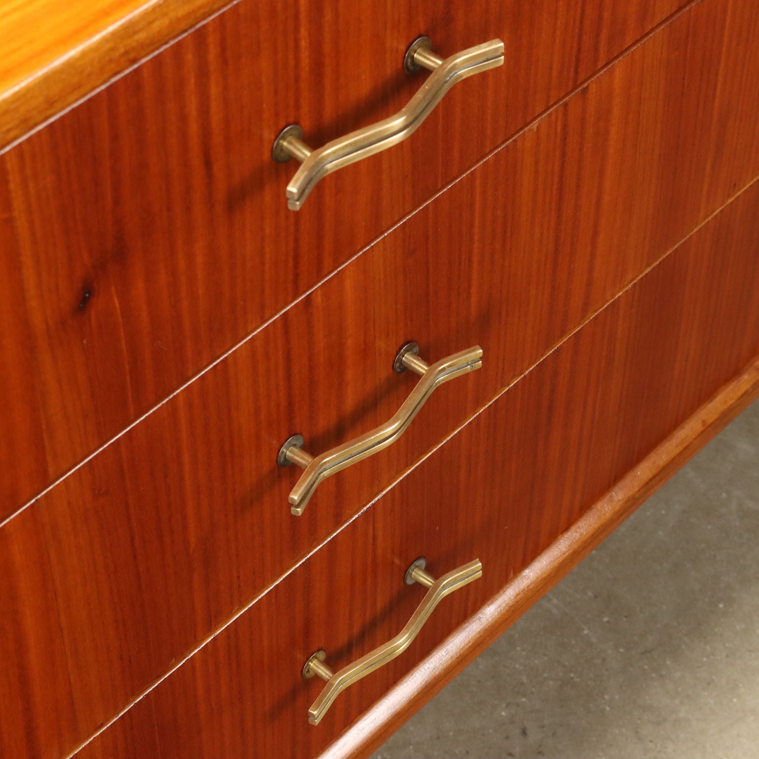 Vintage_1950s_Chest_of_Drawers_Mahogany_Brass_Argentina
