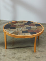 Vintage_Modern_Coffee_table_by_Sallingboe