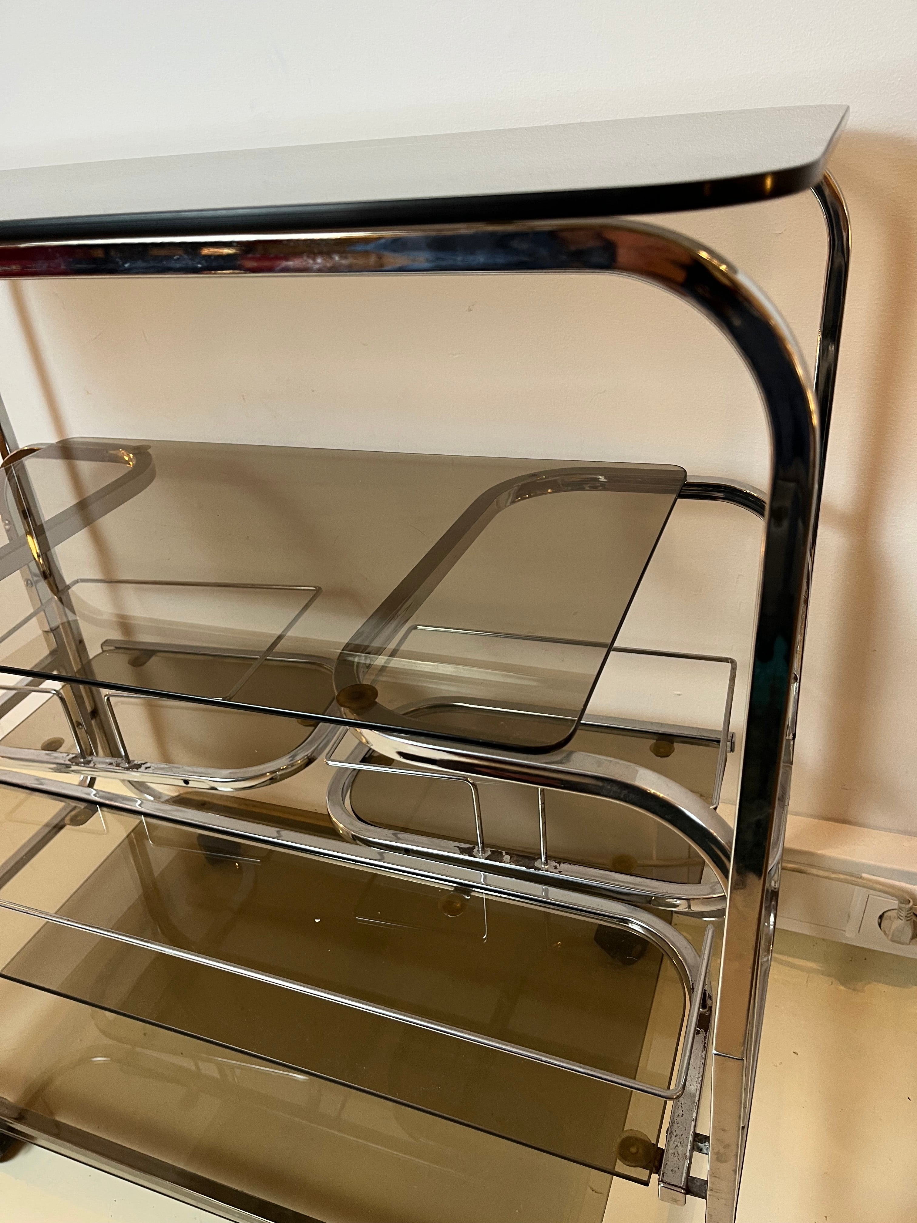 Vintage_Serving_Bar_Cart
