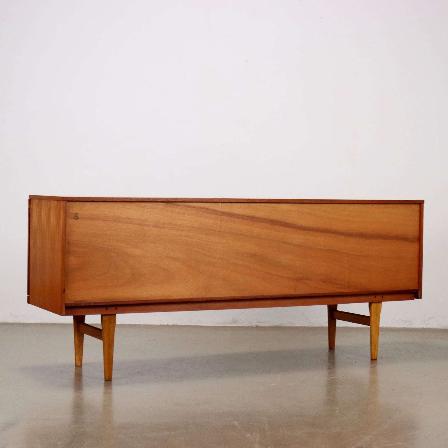 Vintage_Sideboard_Teak_Veneer_Italy_1960s