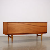 Vintage_Sideboard_Teak_Veneer_Italy_1960s