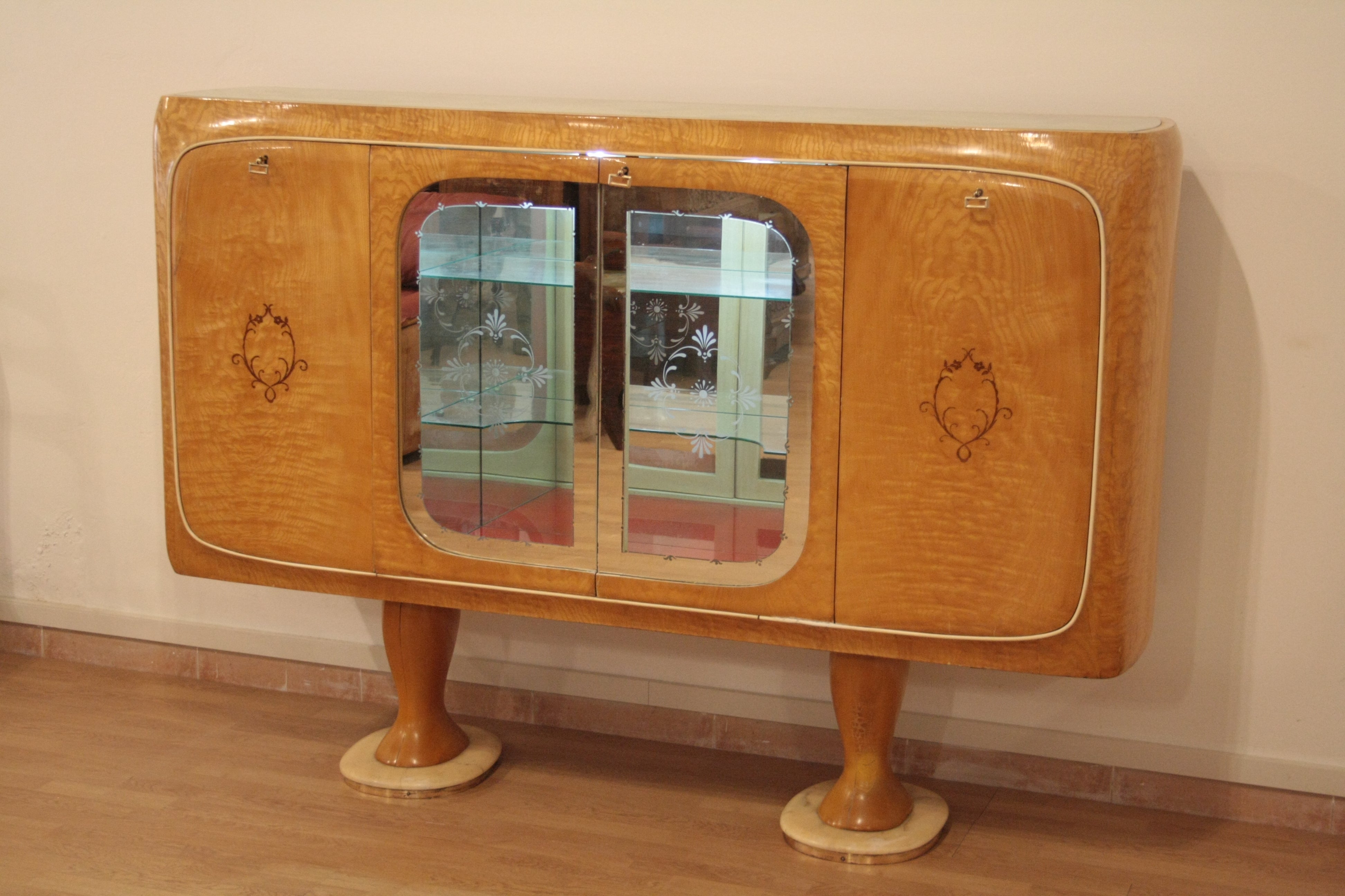 Vintage_Vittorio_Dassi_bar_cabinet_from_1950