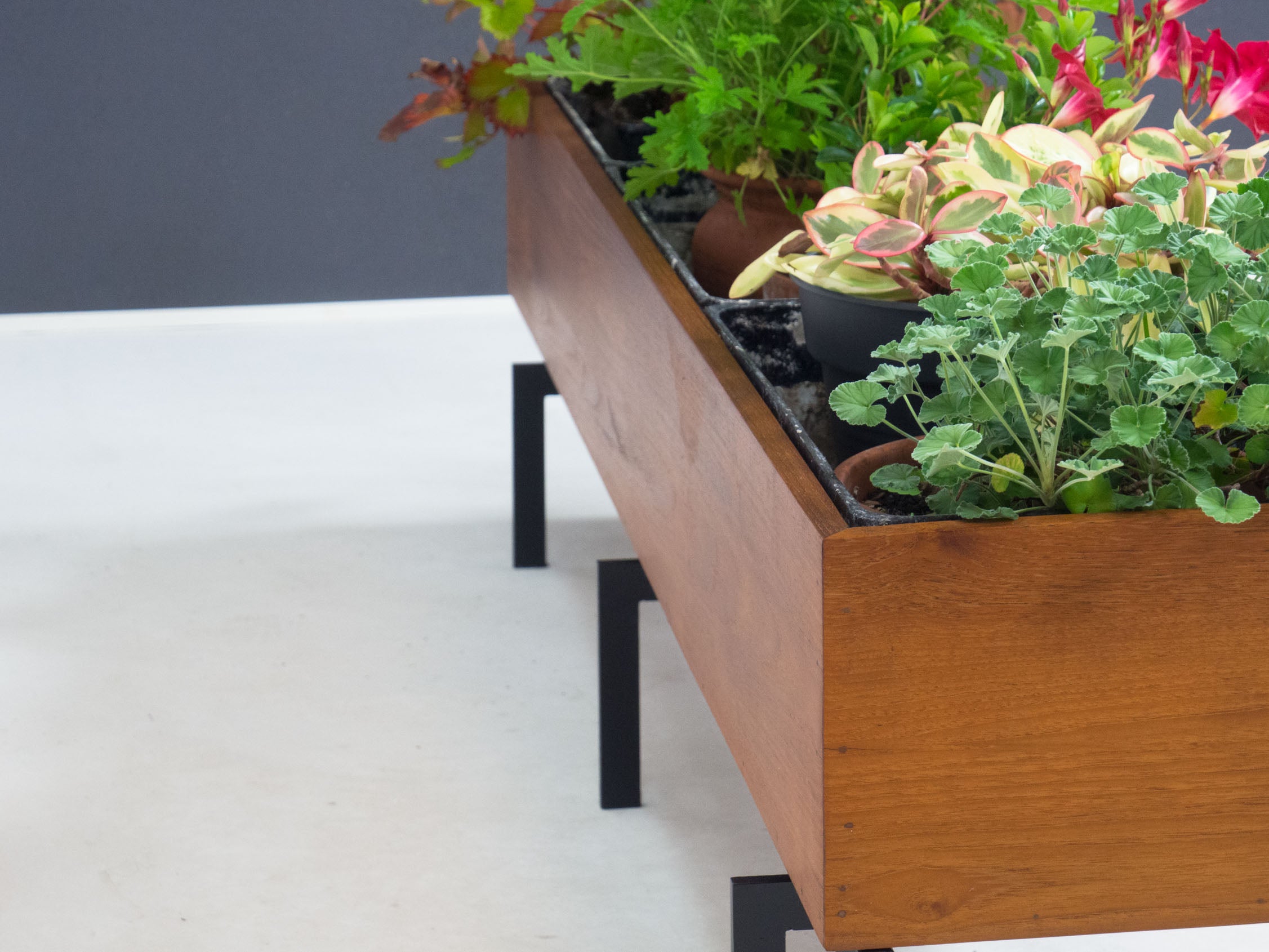 Vintage_huge_solid_teak_planter