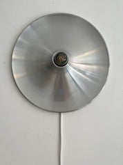 Wall_Lamp_in_Aluminum,_1970s