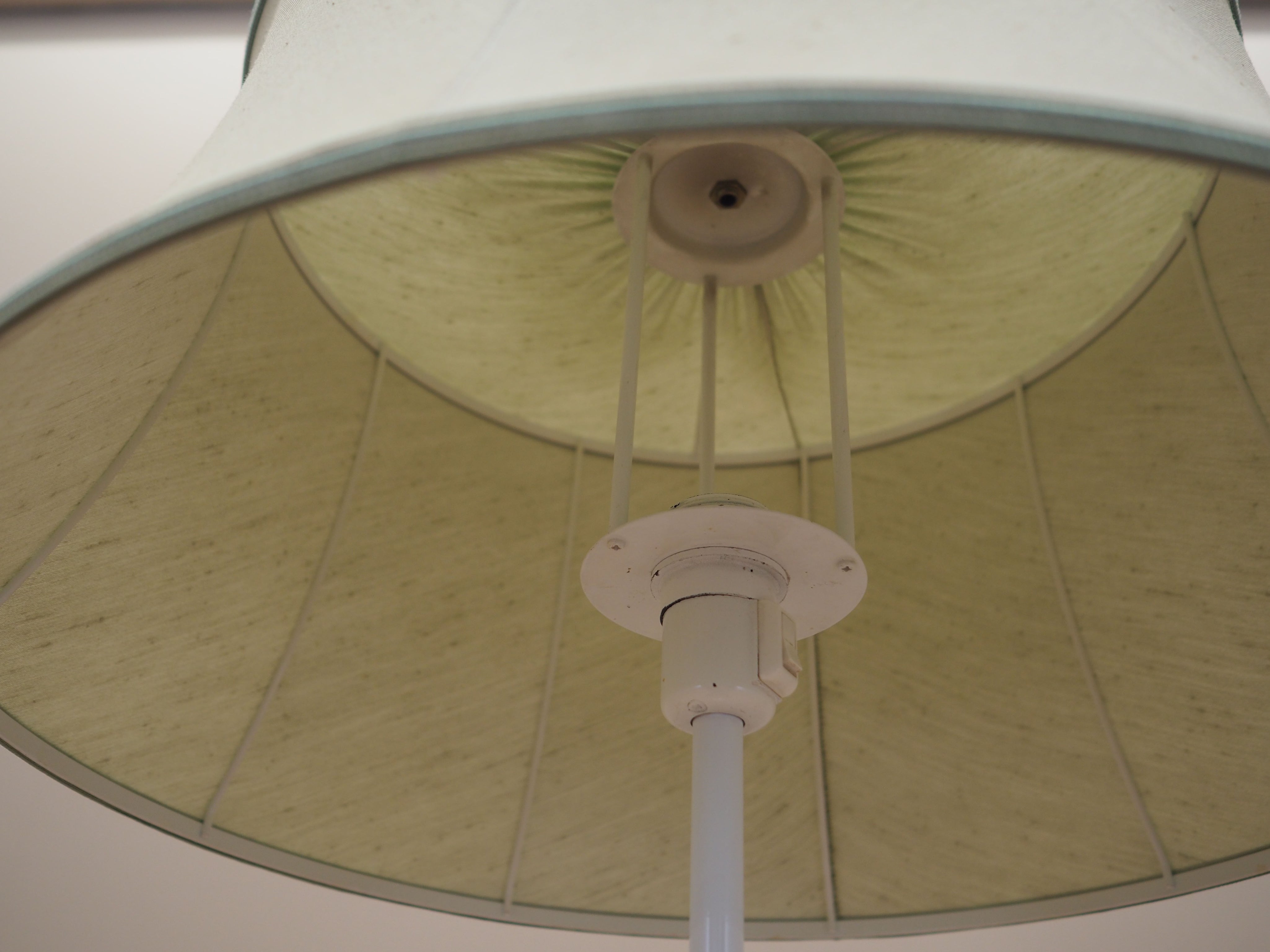 White_Floor_lamp_in_Danish_design_1970s_production_Denmark
