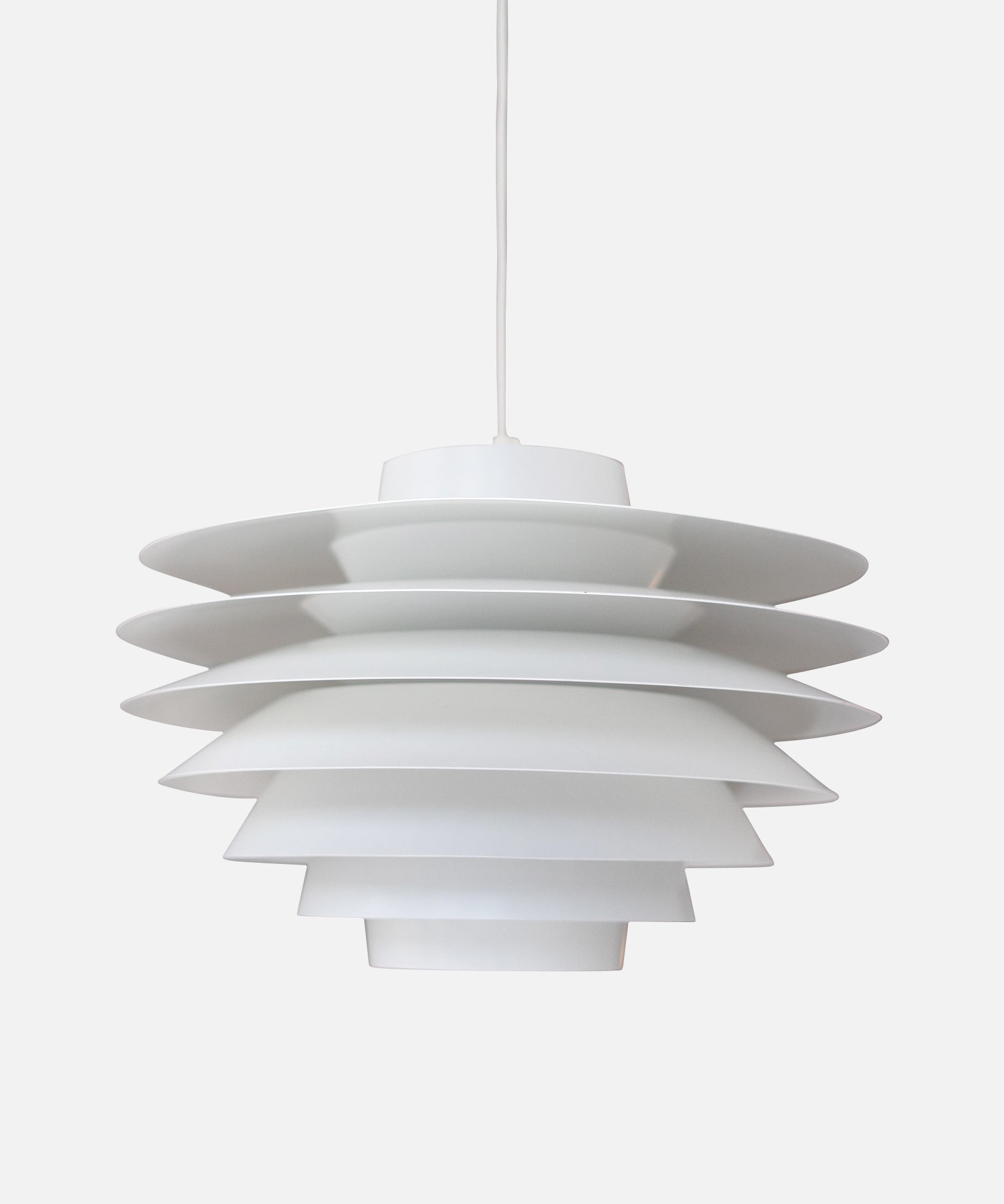 White_Verona_400_Pendant_Lamp_by_Nordisk_Solar