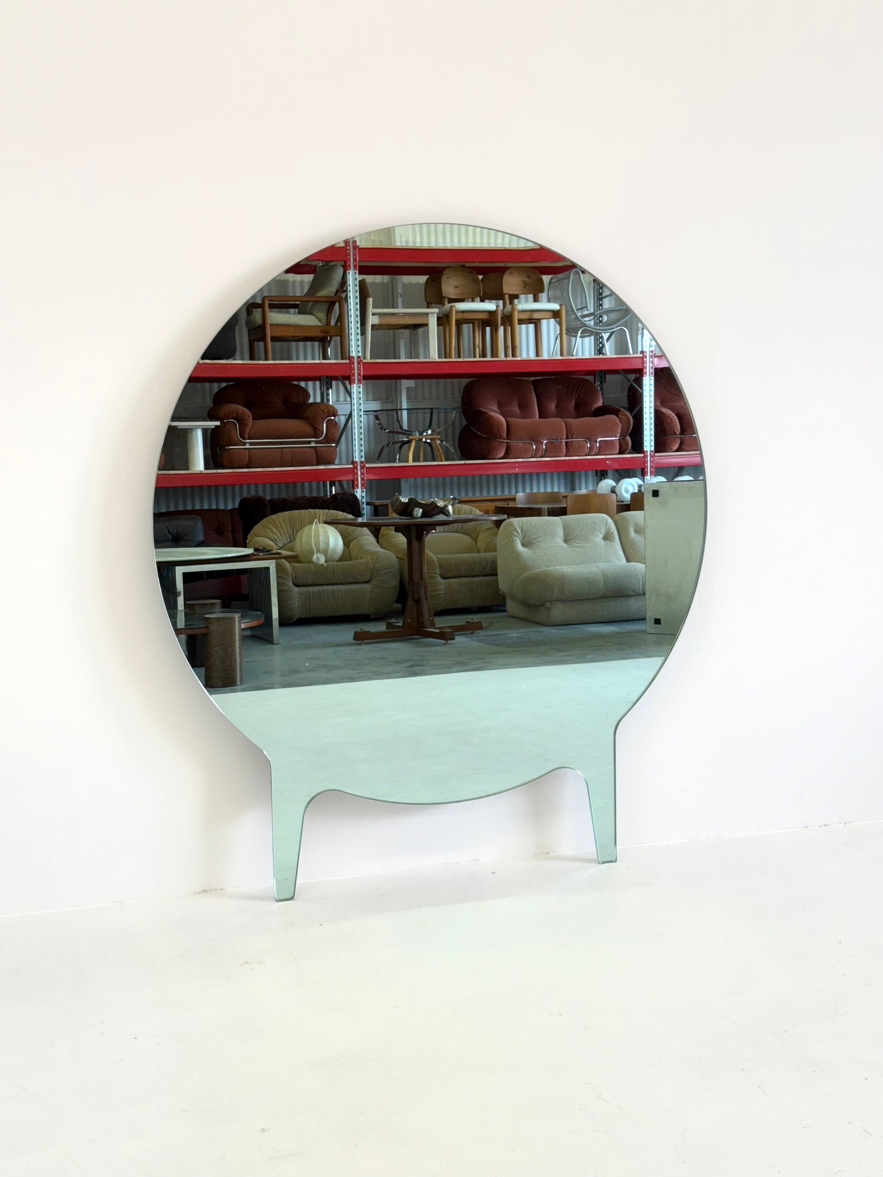 XL_large_round_MIR_mirror_designed_by_Roderick_Vos