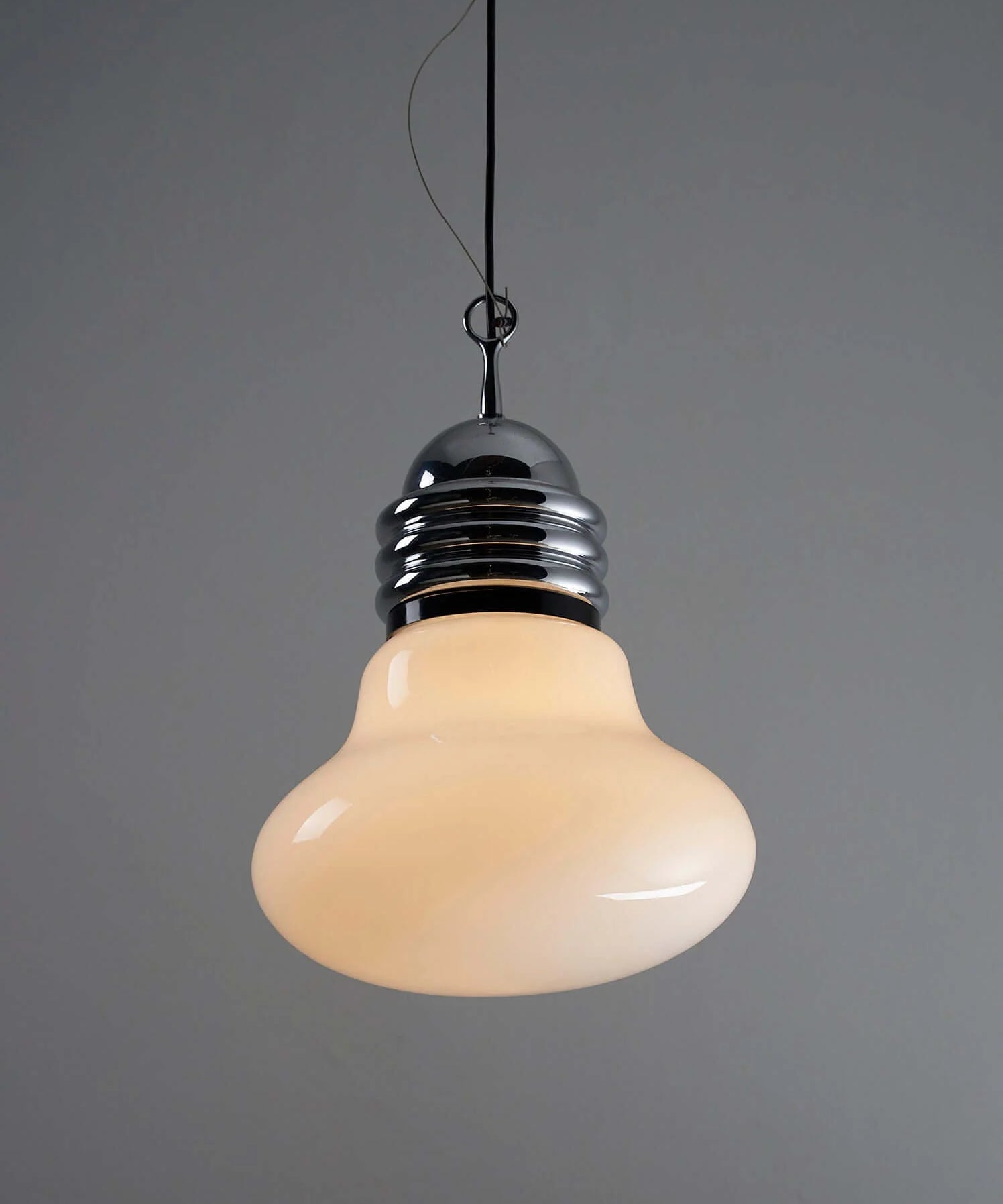 XL_lightbulb_Pendant_from_Italy_Tronconi