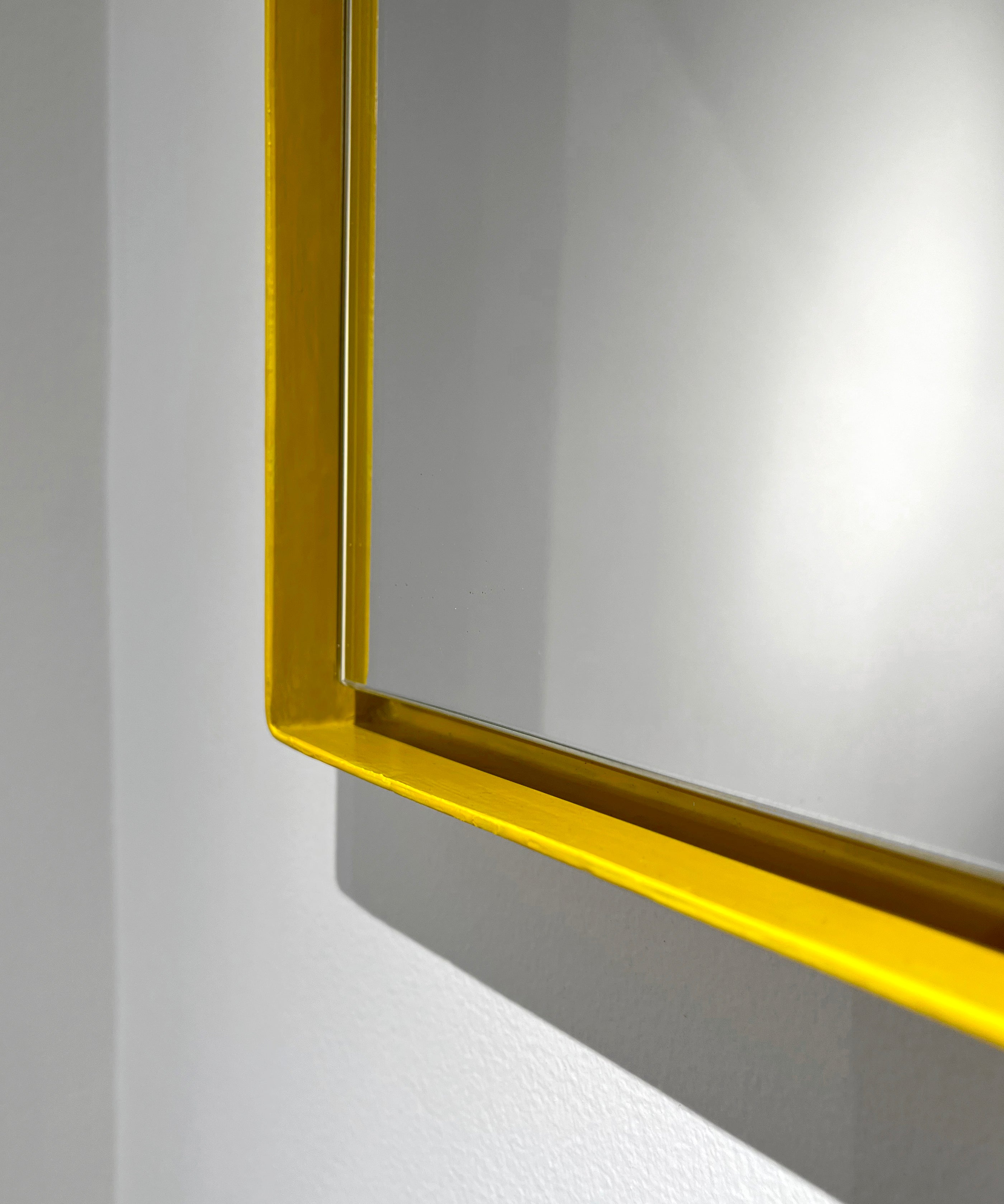 Yellow_Border_Mirror_by_Filipe_Condado