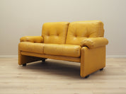 Yellow_leather_sofa_Italian_design_1960s_manufacturer_B_B_Italia_designer_Tobia_Scarpa