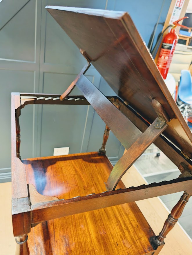 George_III_Mahogany_Whatnot_with_Adjustable_Reading_Stand_by_Maddox_&_Co.