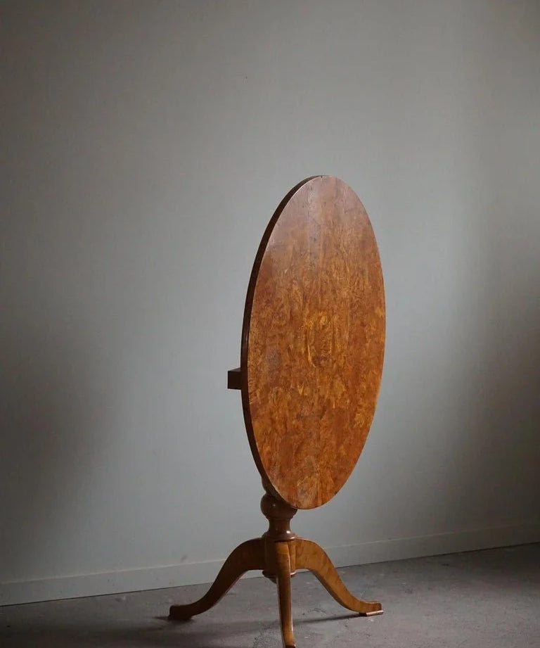 A_Round_Antique_Swedish_Folding_Table_in_Burl_Wood,_Early_19th_Century