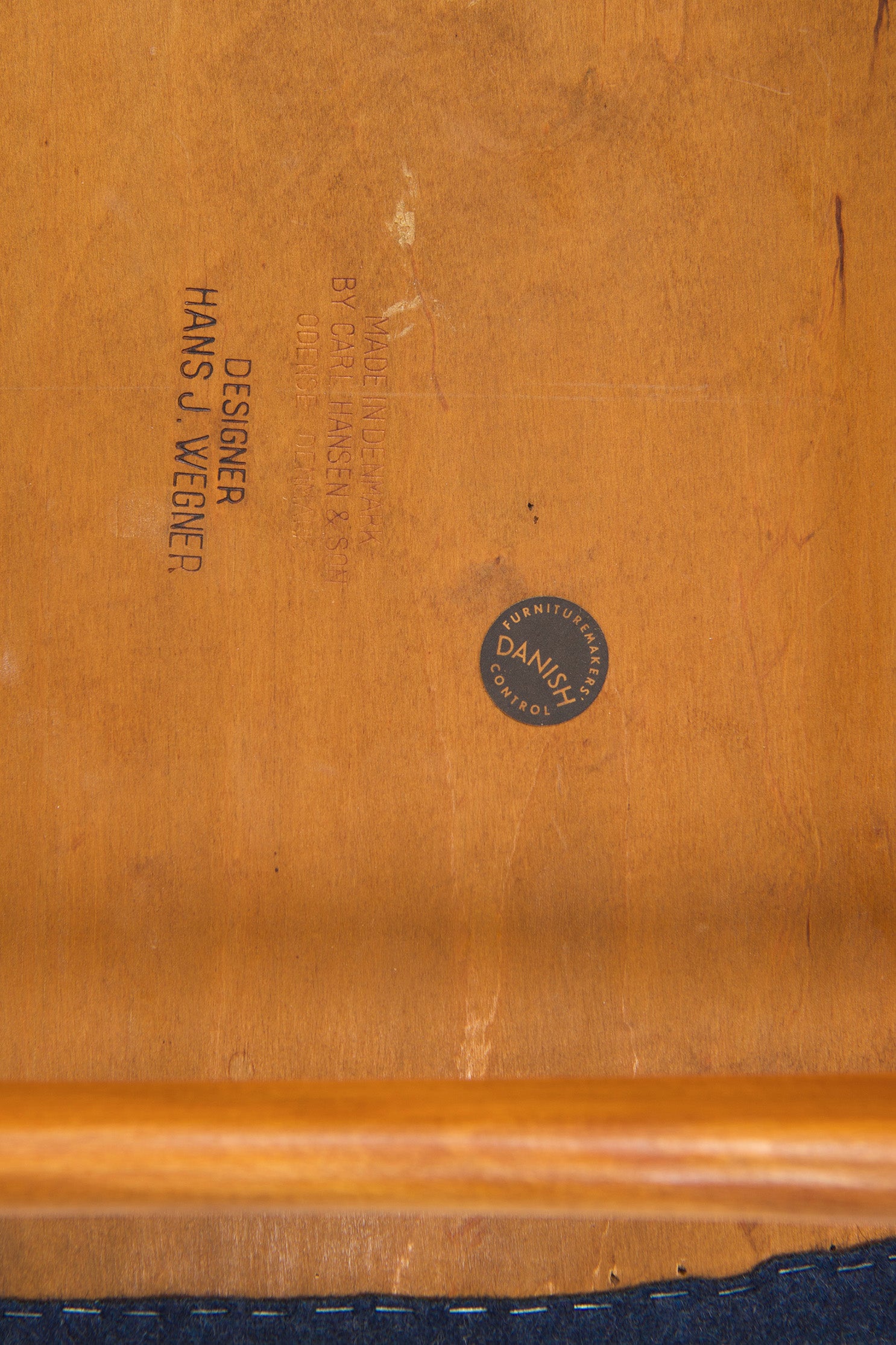 Set_of_4_Ch30_Dining_Chairs_Hans_J._Wegner