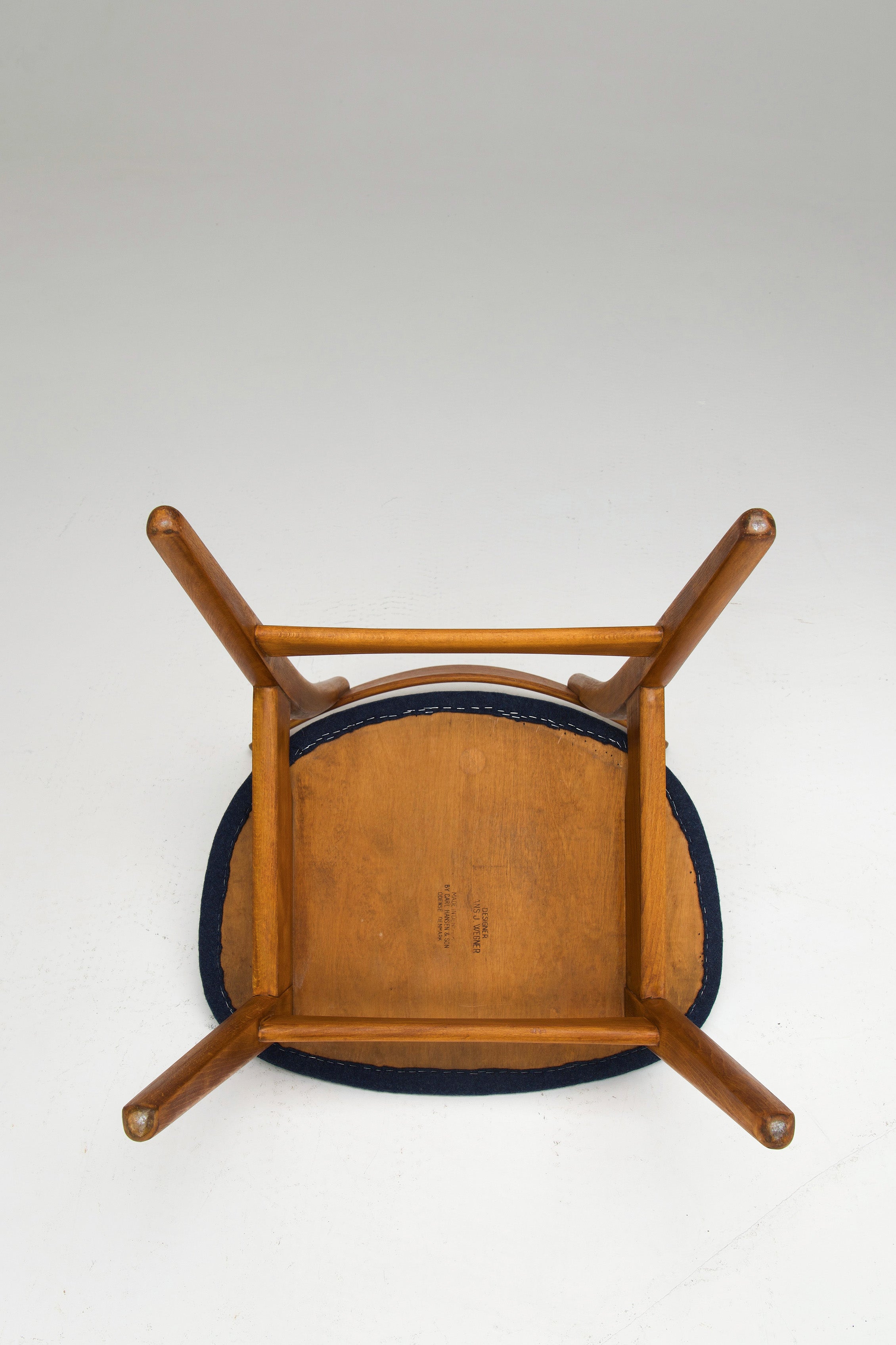 Set_of_4_Ch30_Dining_Chairs_Hans_J._Wegner