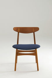 Set_of_4_Ch30_Dining_Chairs_Hans_J._Wegner