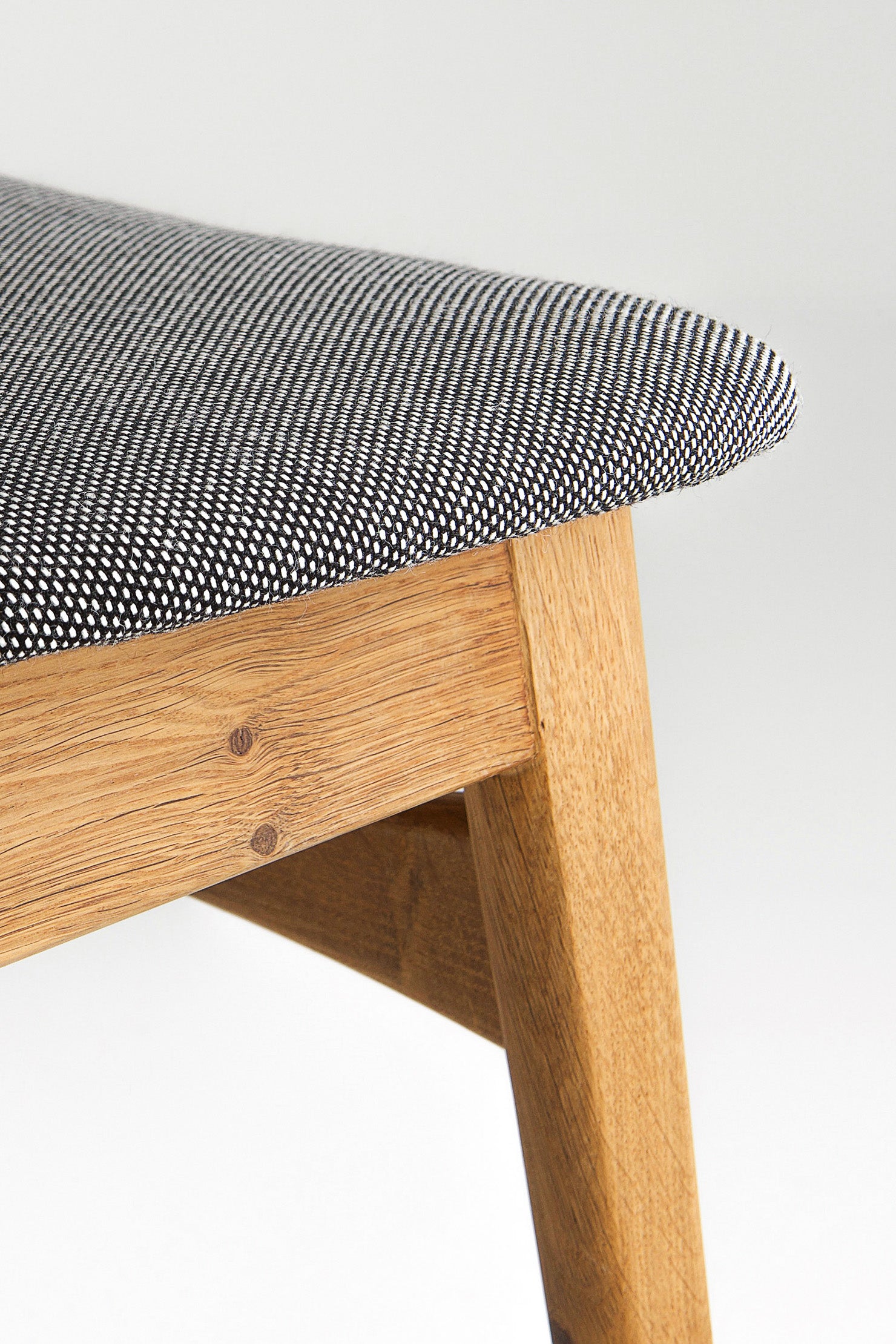 Set_of_4_CH30_Dining_Chairs_by_Hans_J._Wegner