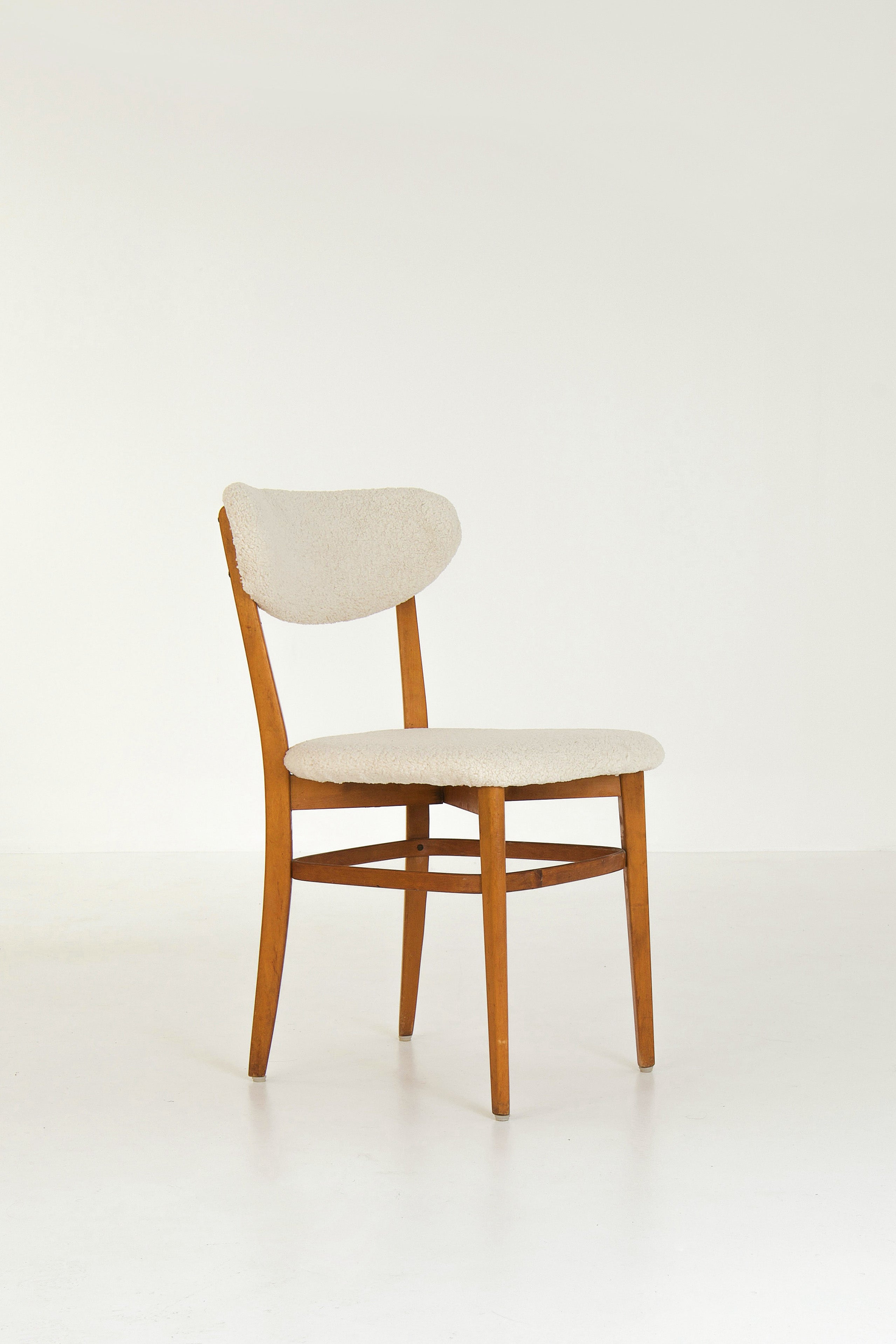 Set_of_4_Dining_Chairs_from_the_Triva_Series