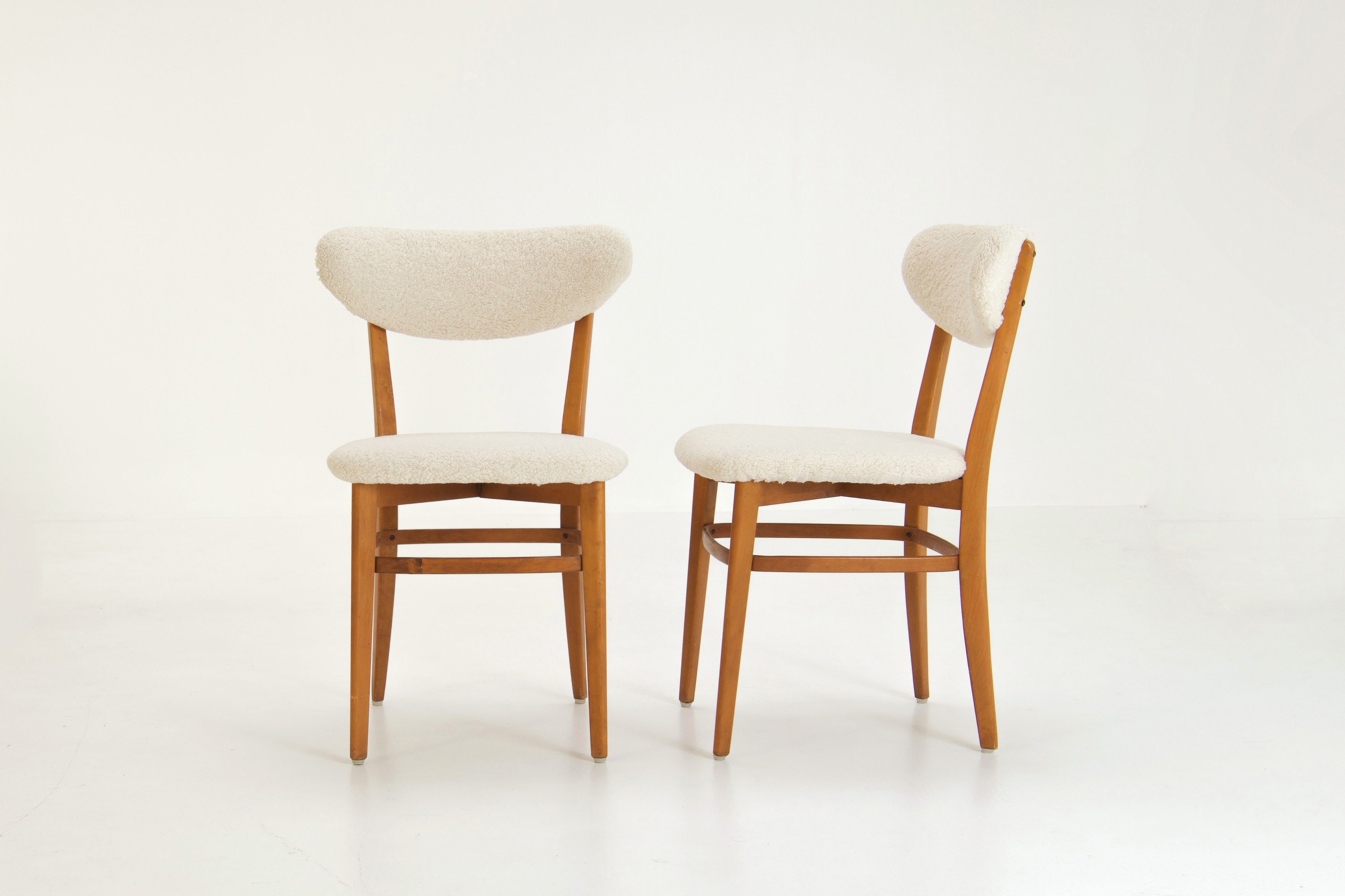 Set_of_4_Dining_Chairs_from_the_Triva_Series