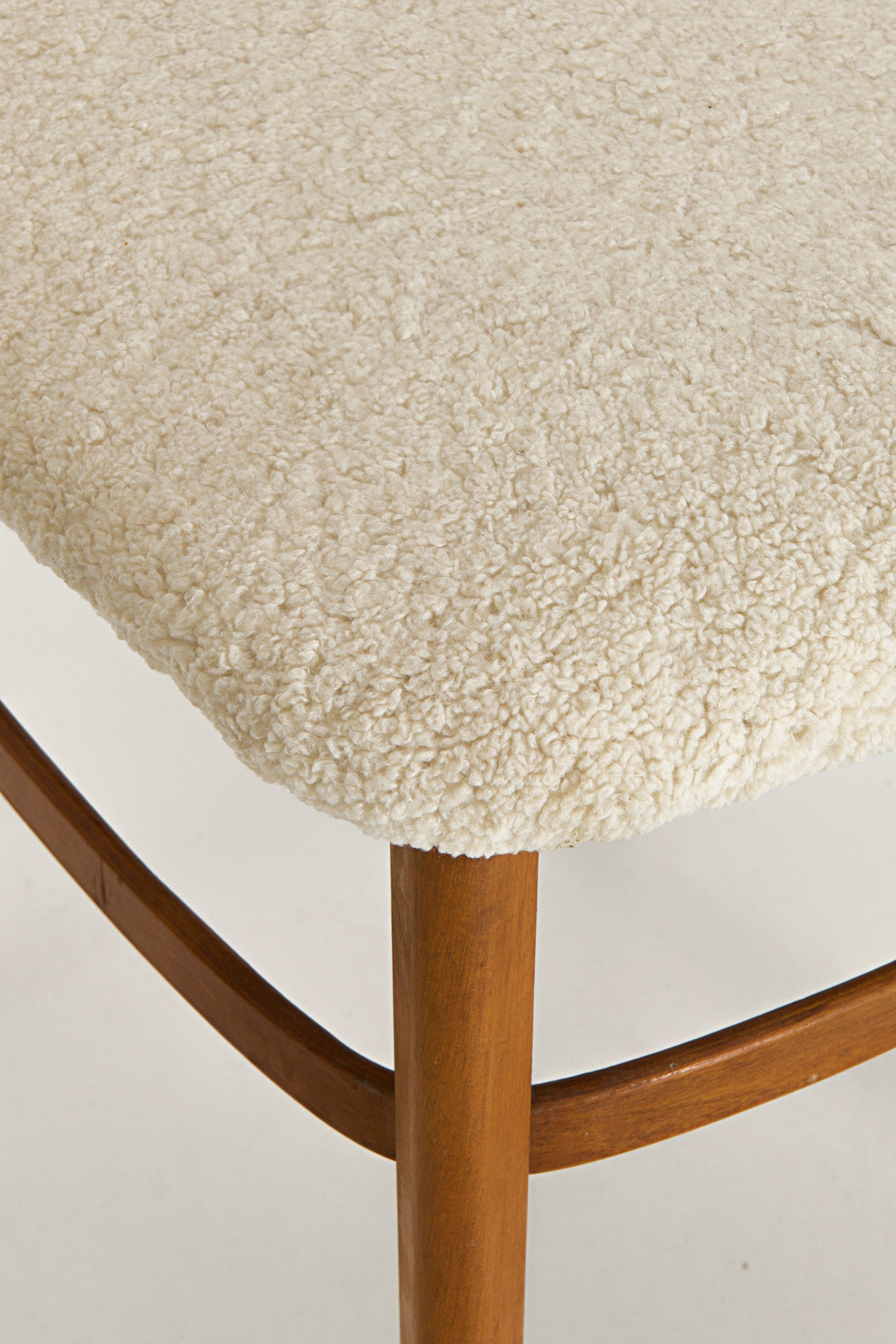 Set_of_4_Dining_Chairs_from_the_Triva_Series