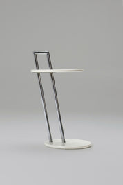 Set_of_2_occasional_side_tables_by_Elieen_Gray