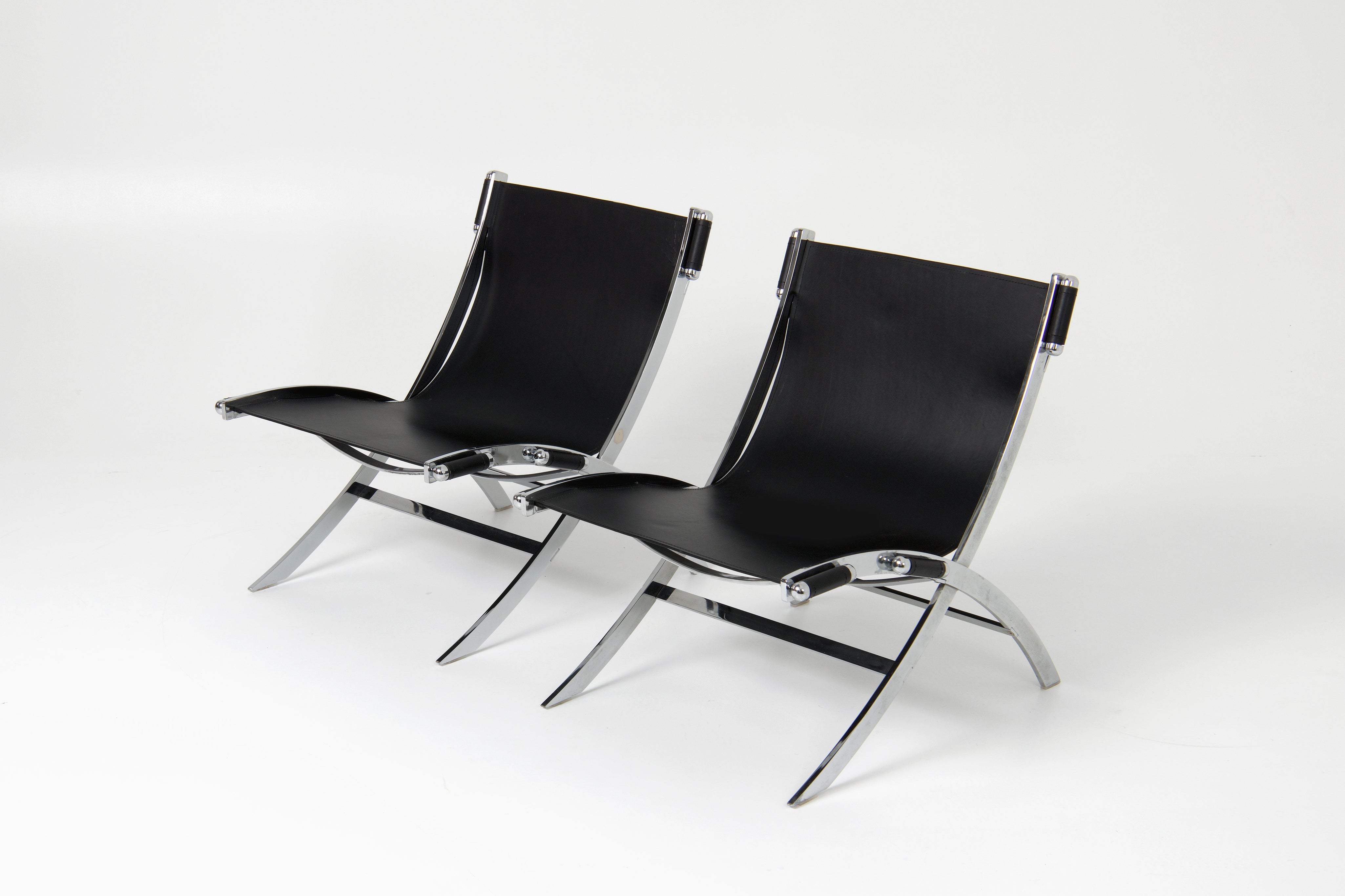 Set_of_2_Scissor_Chairs_by_Paul_Tuttle_&_Antonio_Citterio