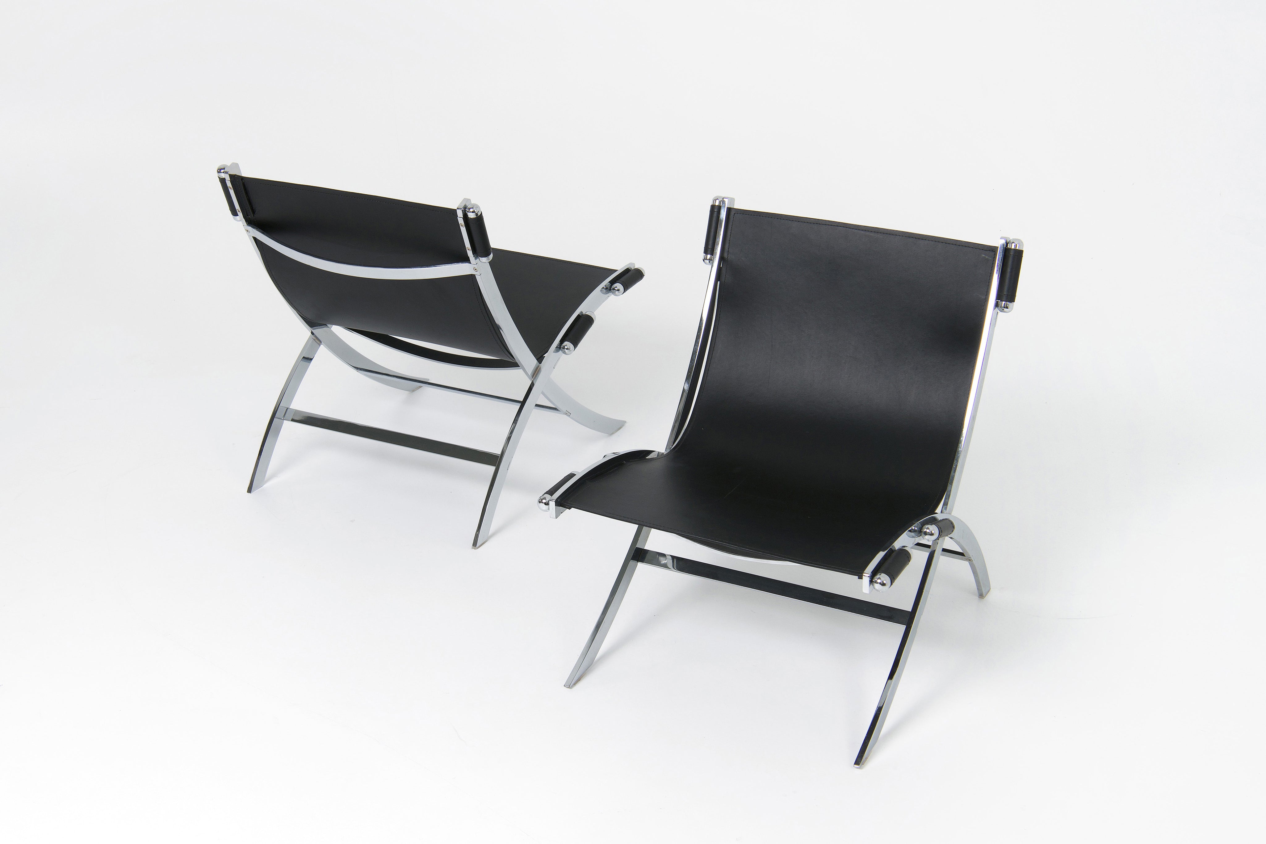 Set_of_2_Scissor_Chairs_by_Paul_Tuttle_&_Antonio_Citterio