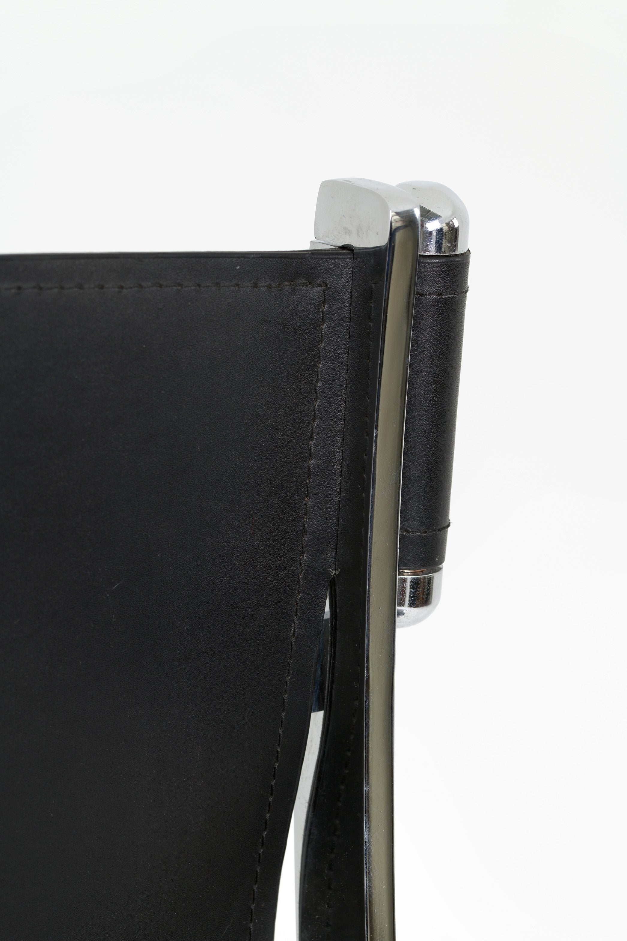 Set_of_2_Scissor_Chairs_by_Paul_Tuttle_&_Antonio_Citterio