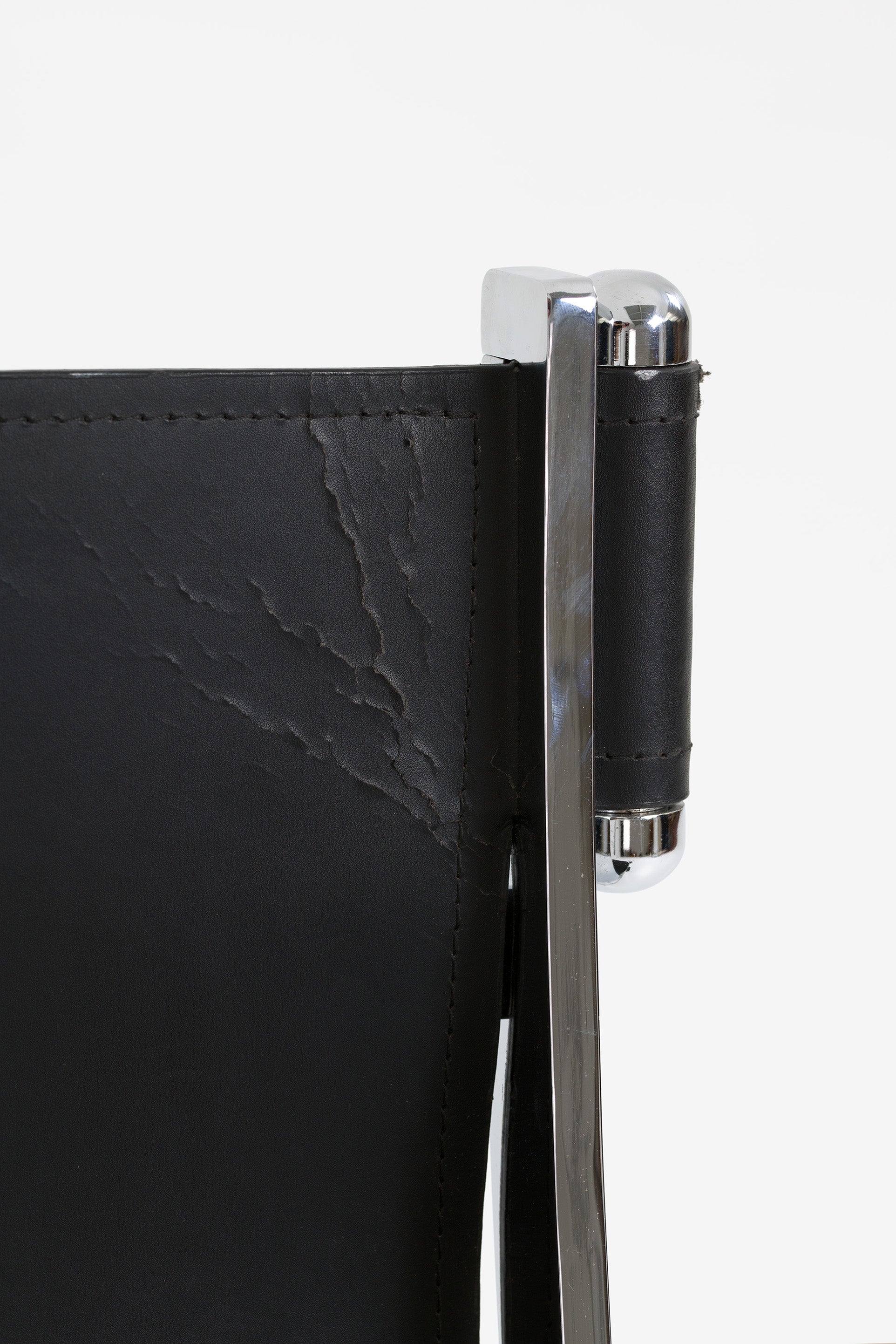 Set_of_2_Scissor_Chairs_by_Paul_Tuttle_&_Antonio_Citterio