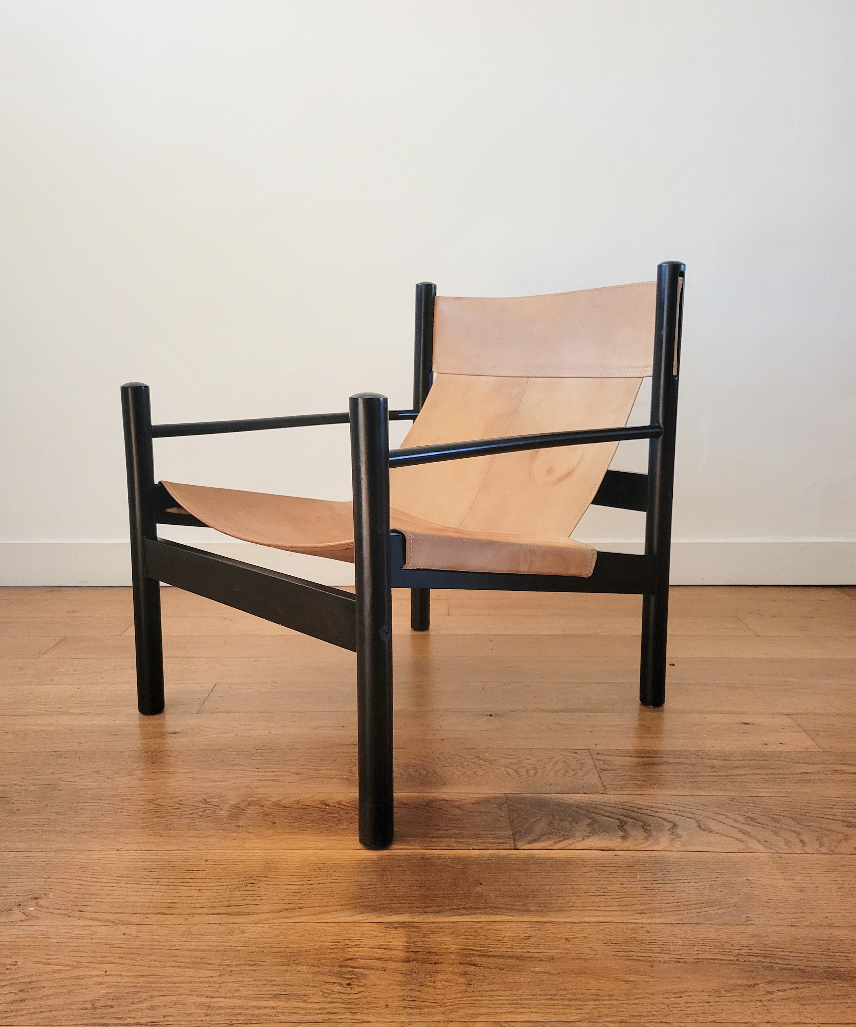 Abel_Gonzalez_Safari_sling_lounge_chair,_1960s