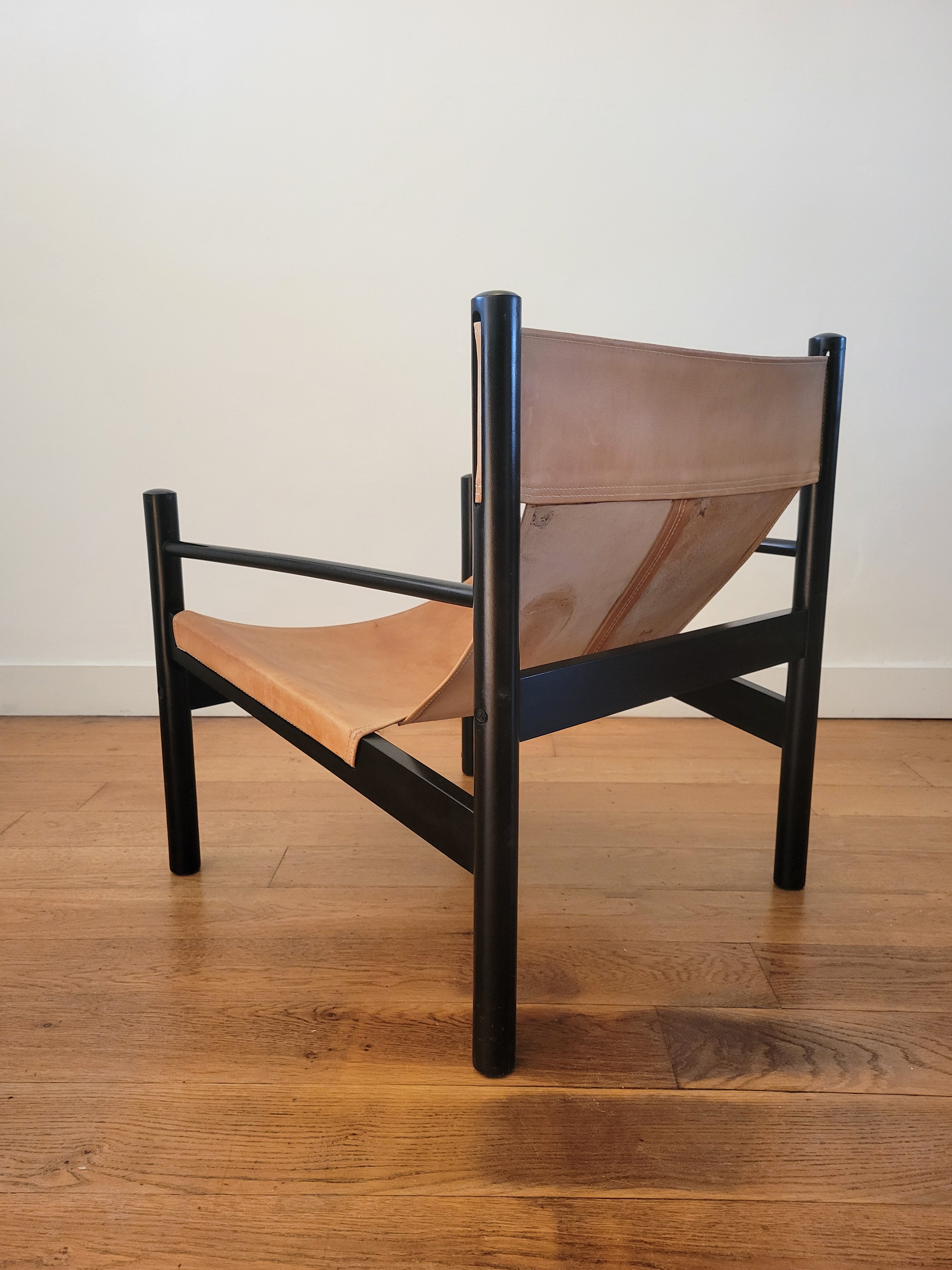 Abel_Gonzalez_Safari_sling_lounge_chair,_1960s