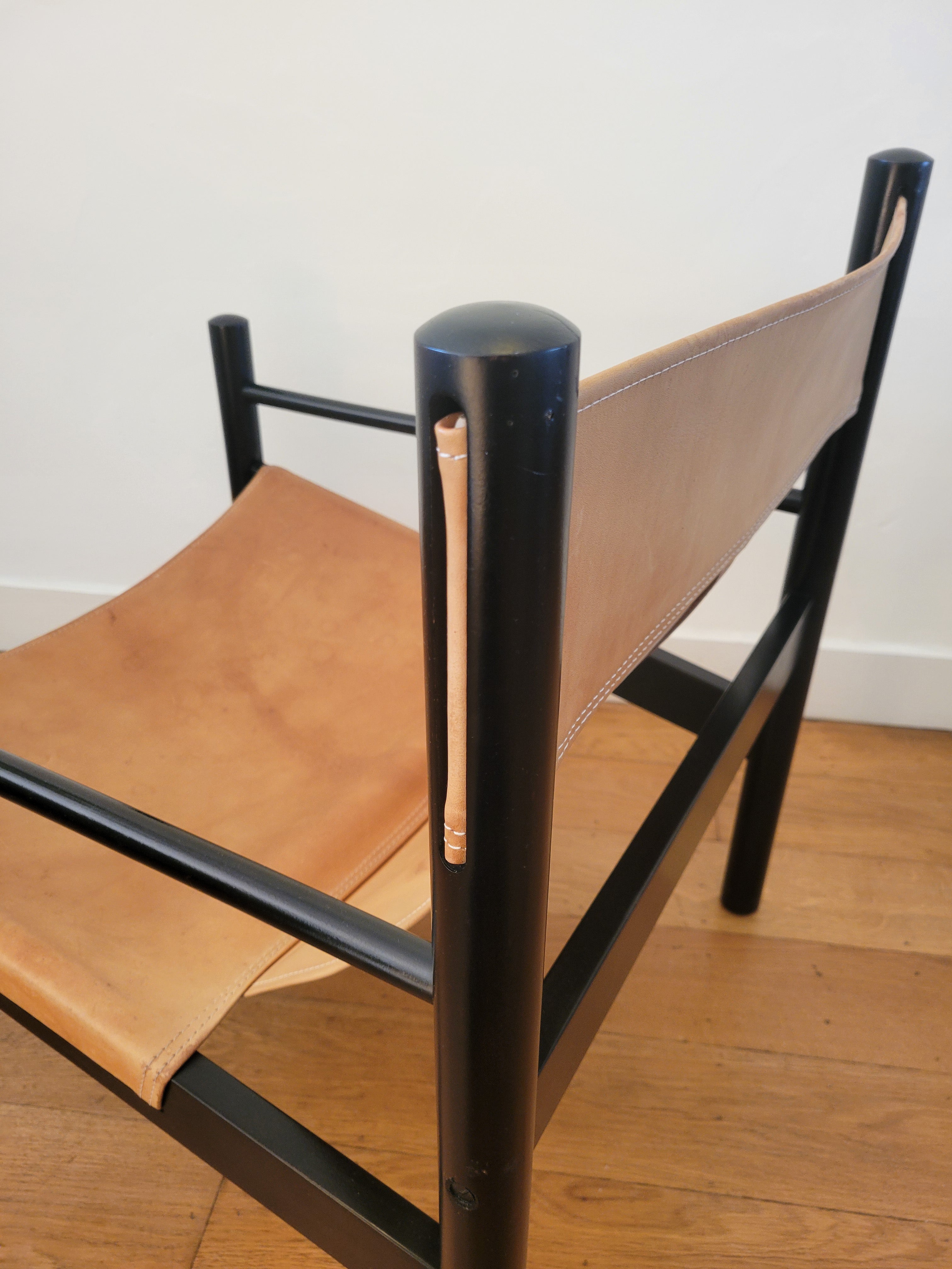 Abel_Gonzalez_Safari_sling_lounge_chair,_1960s