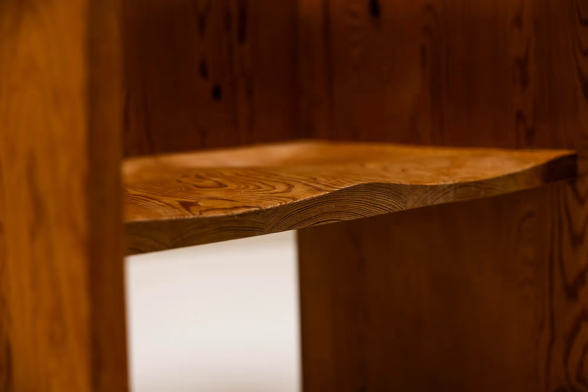 Adamo_Highback_Chair_in_Pine_by_Ugo_Marano,_Italy_1978