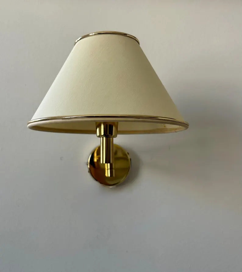 Adjustable_Brass_Wall_Lamp,_Mid_Century_Modern,_1970s