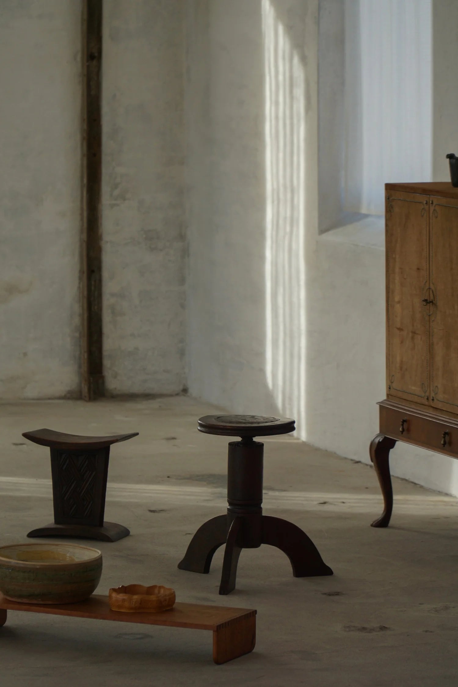 Adjustable_Danish_Art_Nouveau_Stool_in_Solid_Wood,_Early_20th_Century