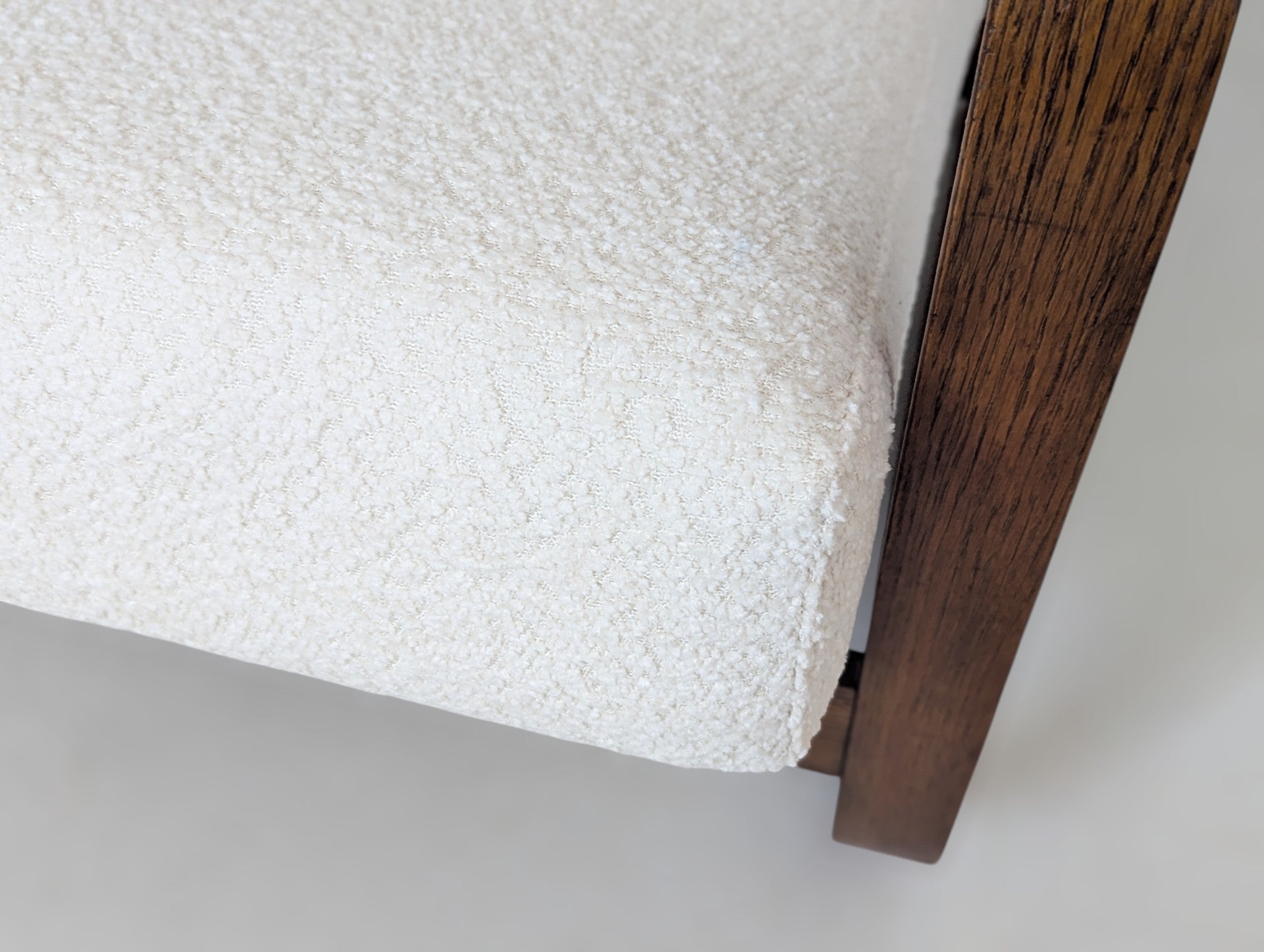 Adjustable_H_70_Lounge_Chair_by_Jindřich_Halabala_for_UP_Závody,_1930s