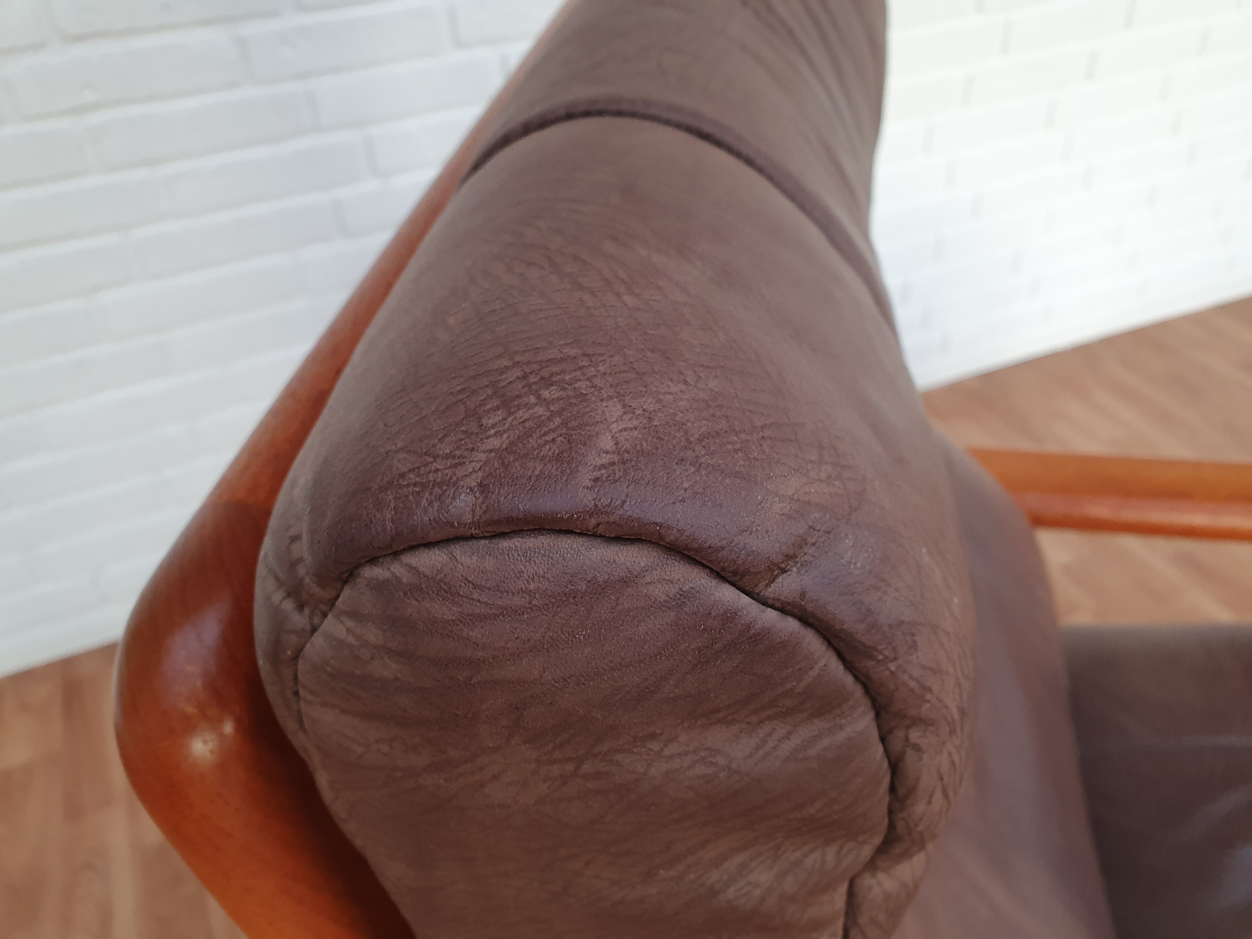 Adjustable_Lounge_Chair_by_HS_Design_circa_1980_Denmark