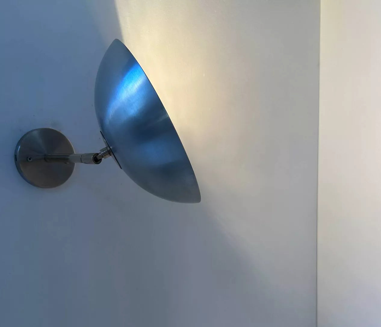 Adjustable_Wall_Lamp_in_Brushed_Metal_and_Brass,_Mid_Century_Modern,_France_1970s