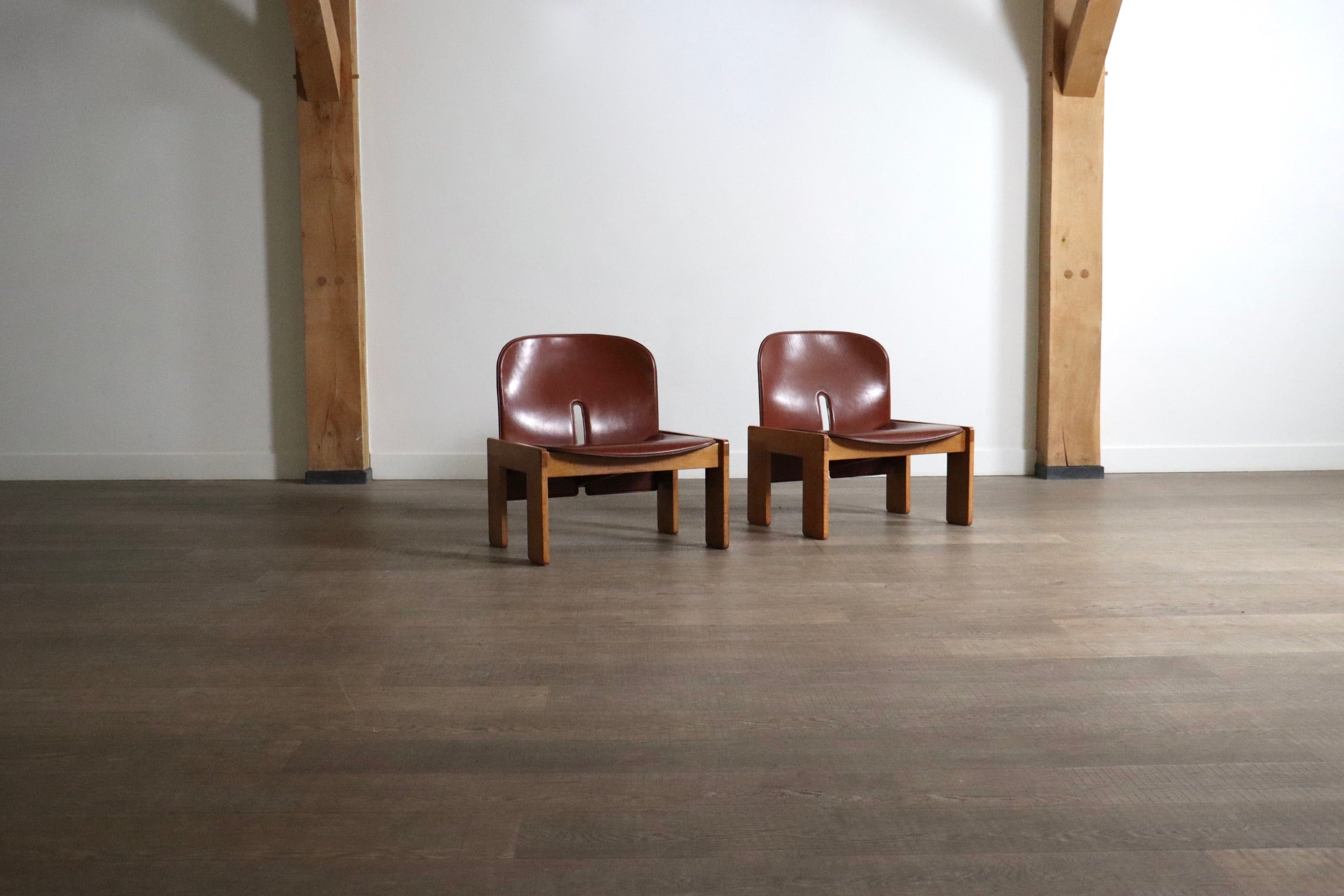 Set_of_2_Afra_and_Tobia_Scarpa_Model_925_Easy_Chairs_for_Cassina,_Italy_1970s