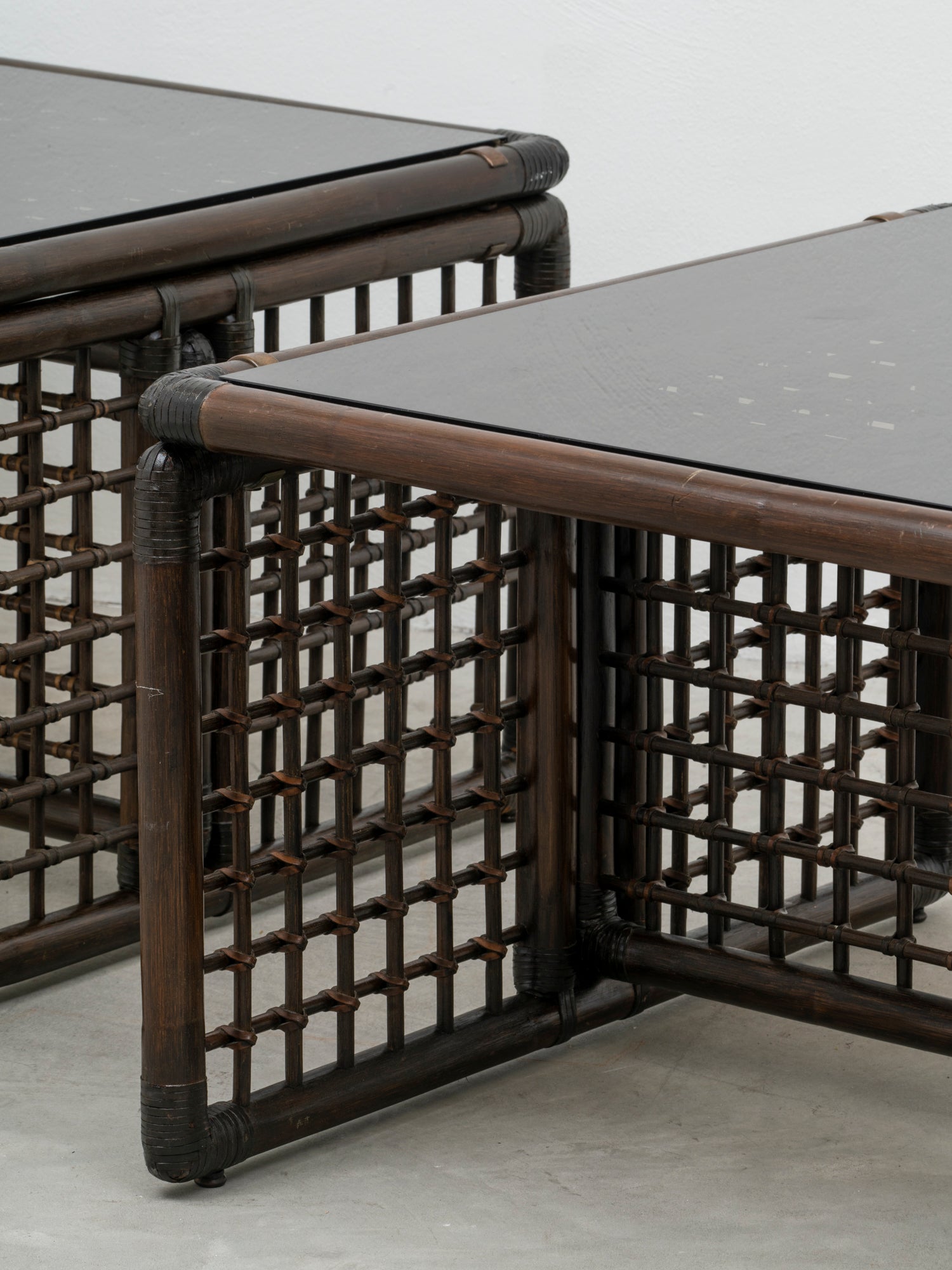 Set_of_2_Afra_&_Tobia_Scarpa_'Basilian_1'_Tables,_B&B_Italia,_Italy,_1970s